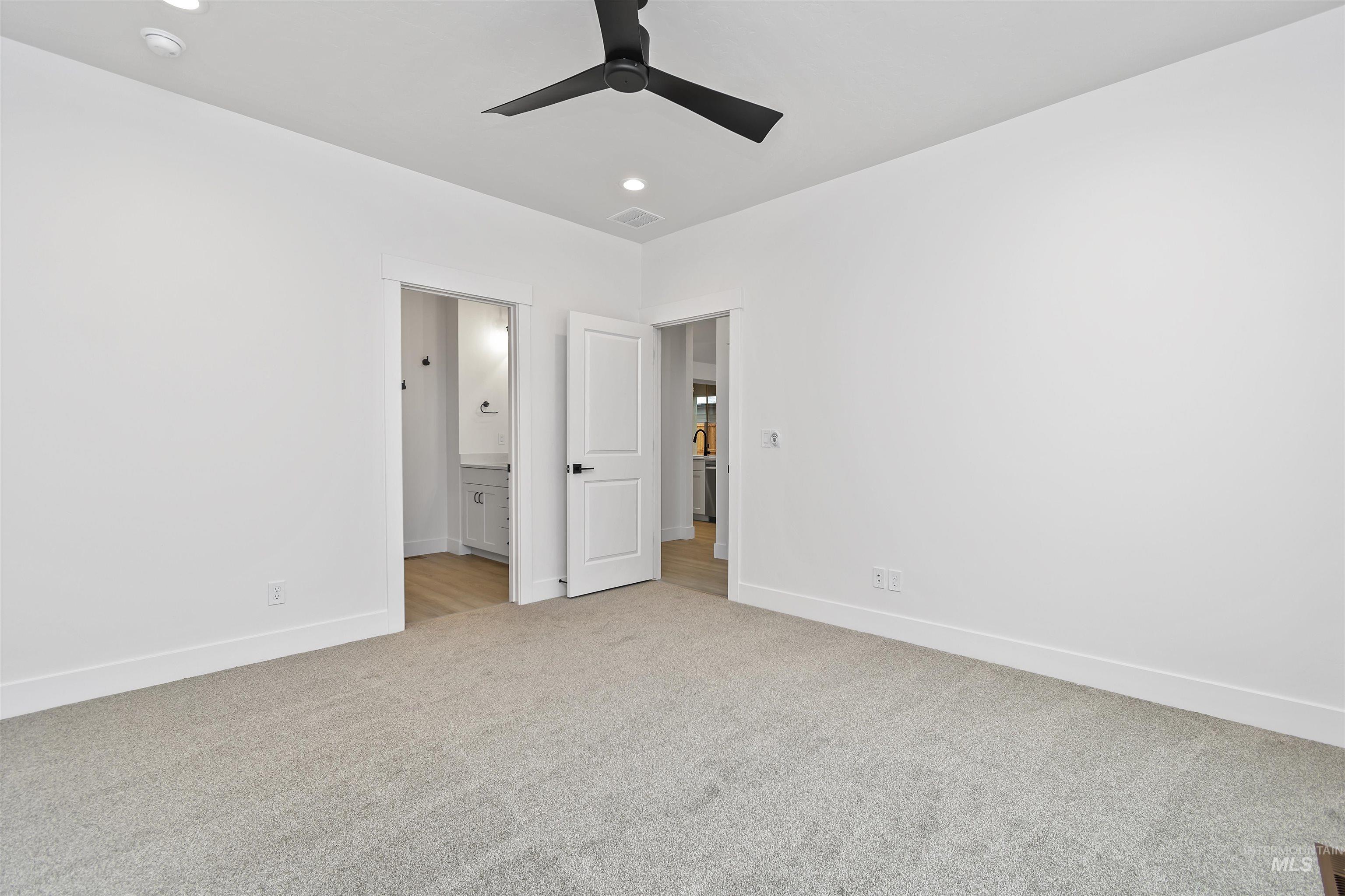 11186 S Corballis Ln., Kuna, Idaho 83634, 3 Bedrooms, 2 Bathrooms, Residential For Sale, Price $484,880,MLS 98974433