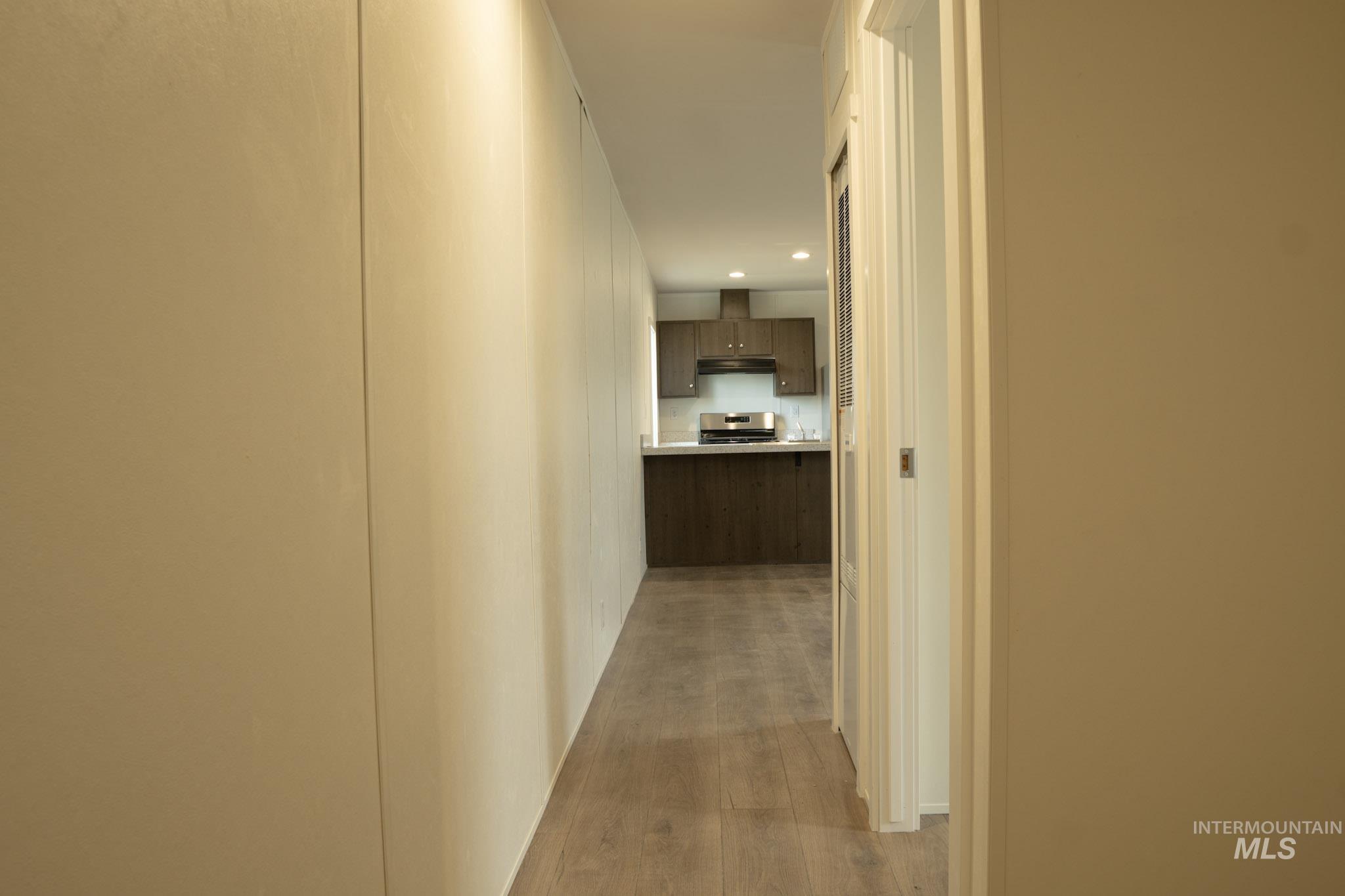 684 SE 10th St, Ontario, Oregon 97914, 3 Bedrooms, 2 Bathrooms, Residential For Sale, Price $125,000,MLS 98974435