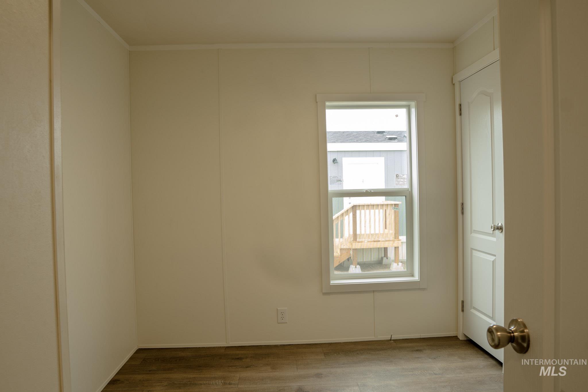 684 SE 10th St, Ontario, Oregon 97914, 3 Bedrooms, 2 Bathrooms, Residential For Sale, Price $125,000,MLS 98974435