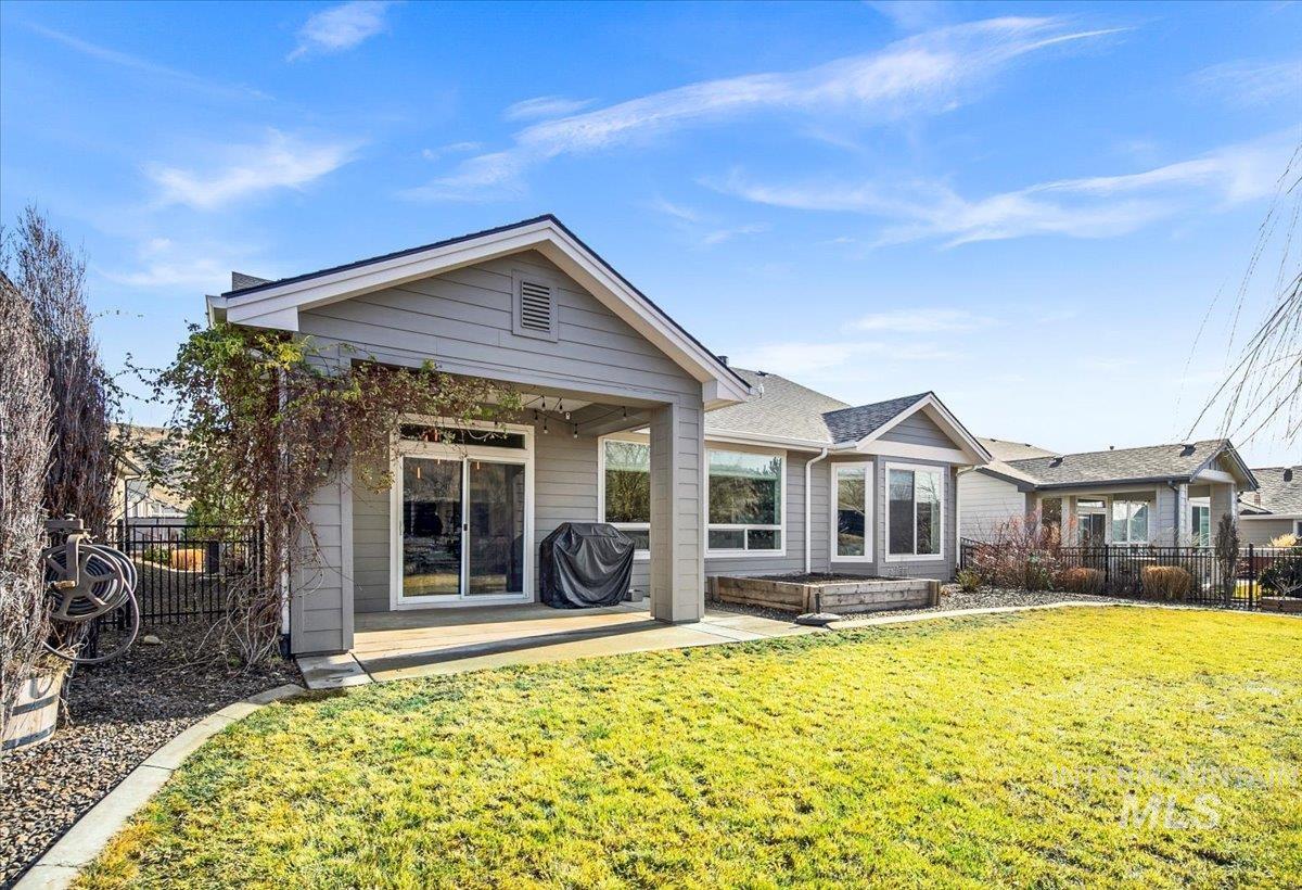 20557 N Glenisla Avenue, Boise, Idaho 83714, 3 Bedrooms, 2 Bathrooms, Residential For Sale, Price $579,999, 98974436