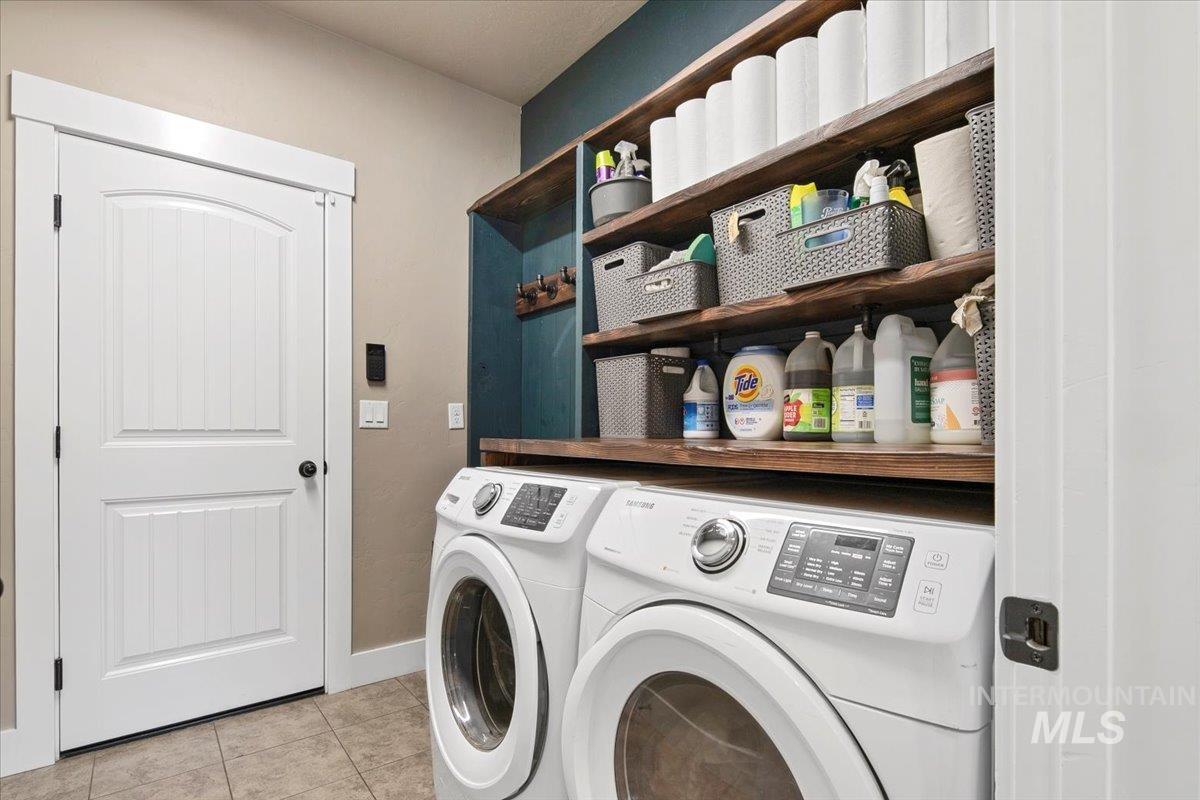 20557 N Glenisla Avenue, Boise, Idaho 83714, 3 Bedrooms, 2 Bathrooms, Residential For Sale, Price $625,000,MLS 98974436