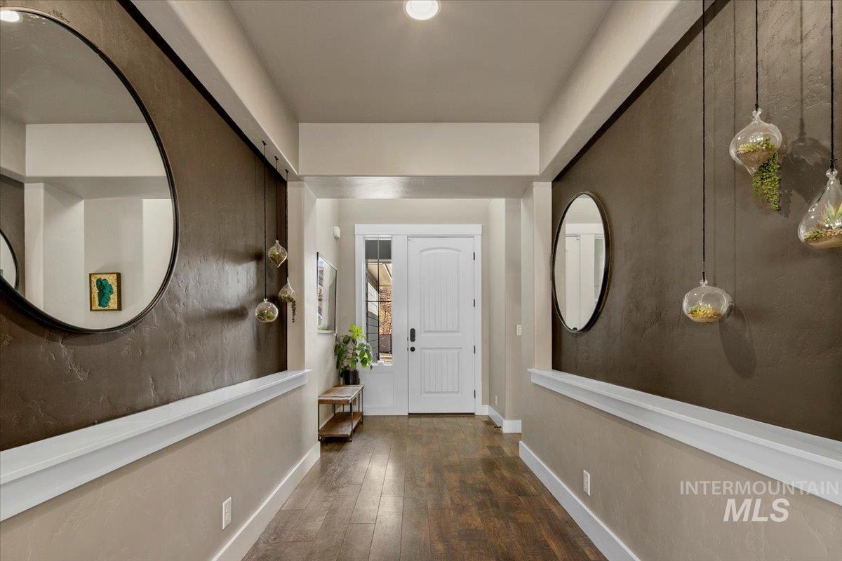 20557 N Glenisla Avenue, Boise, Idaho 83714, 3 Bedrooms, 2 Bathrooms, Residential For Sale, Price $579,999, 98974436