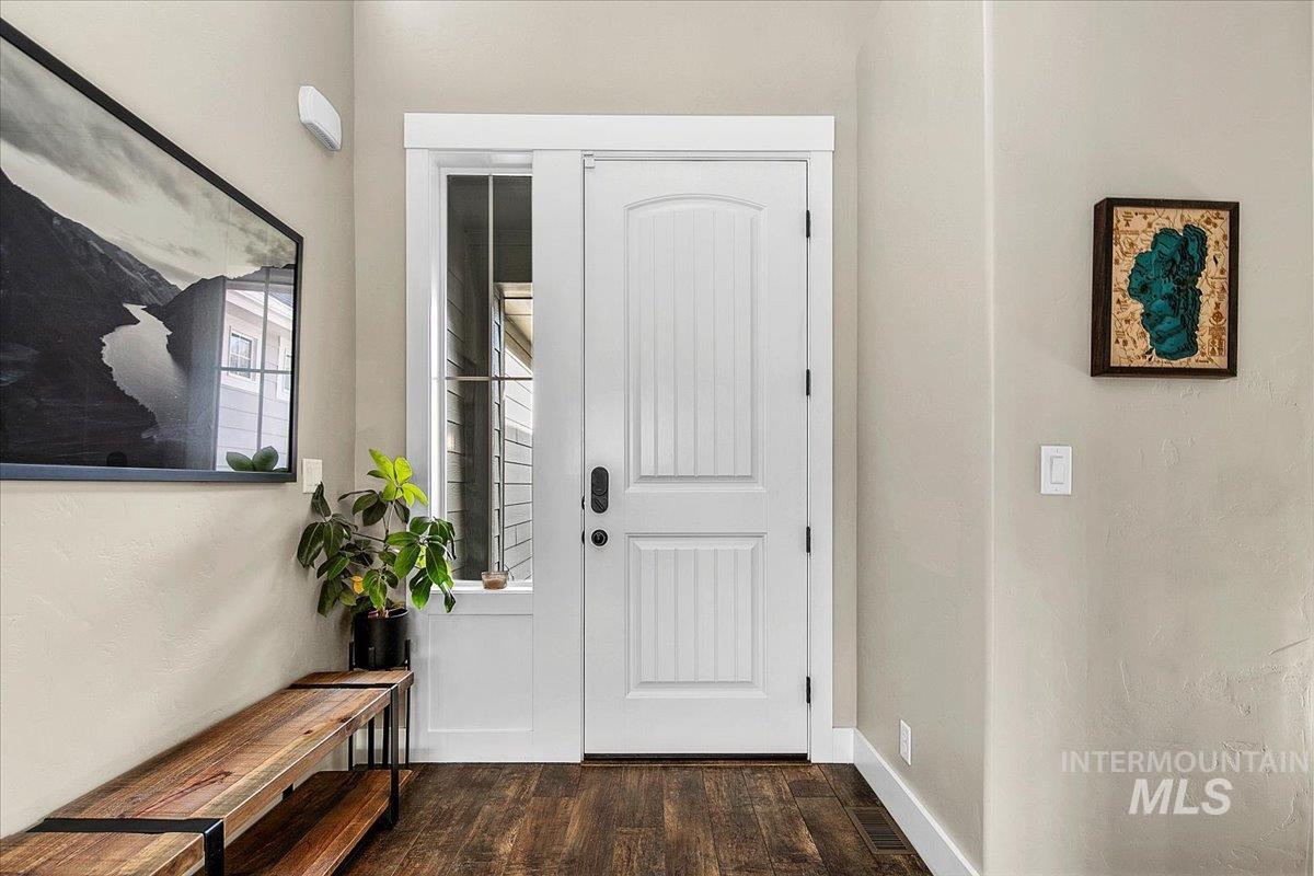 20557 N Glenisla Avenue, Boise, Idaho 83714, 3 Bedrooms, 2 Bathrooms, Residential For Sale, Price $625,000,MLS 98974436