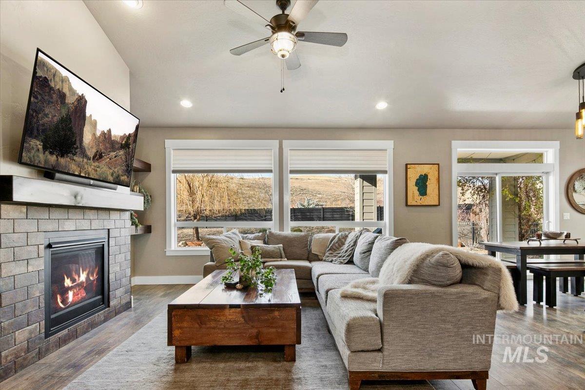 20557 N Glenisla Avenue, Boise, Idaho 83714, 3 Bedrooms, 2 Bathrooms, Residential For Sale, Price $579,999, 98974436