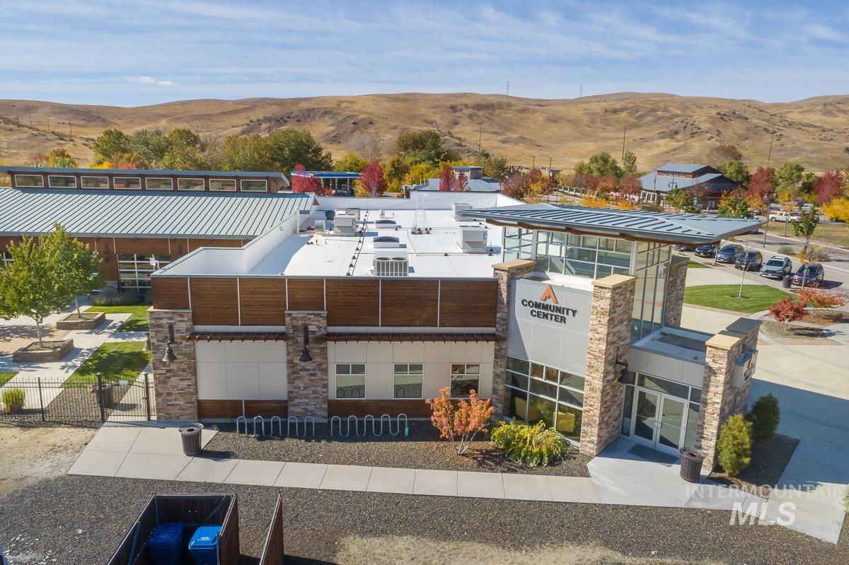 20557 N Glenisla Avenue, Boise, Idaho 83714, 3 Bedrooms, 2 Bathrooms, Residential For Sale, Price $579,999, 98974436