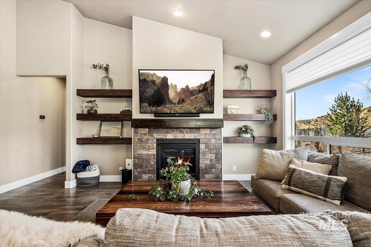 20557 N Glenisla Avenue, Boise, Idaho 83714, 3 Bedrooms, 2 Bathrooms, Residential For Sale, Price $625,000,MLS 98974436