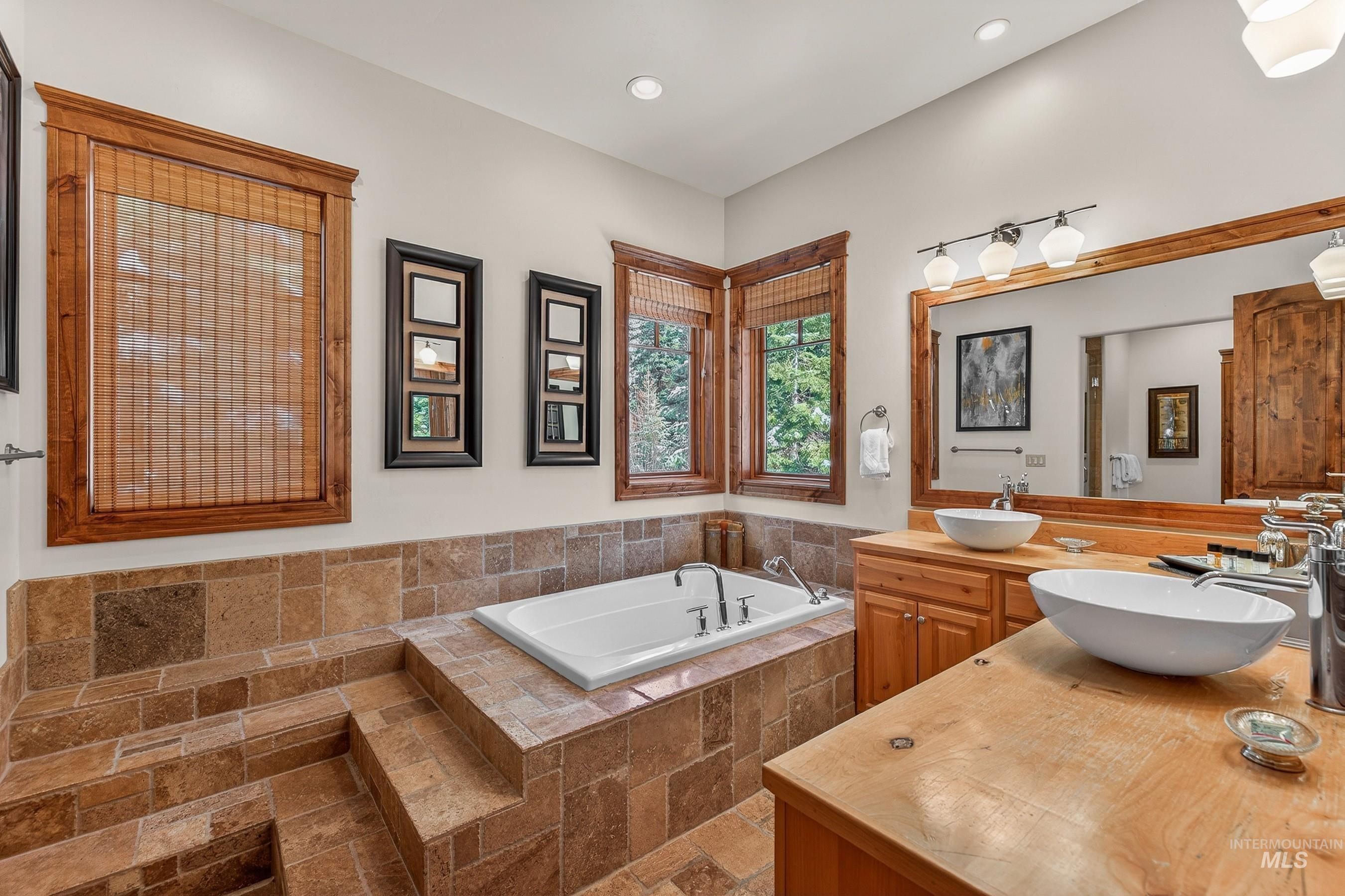 24 Steelhead Court, Donnelly, Idaho 83615, 4 Bedrooms, 4.5 Bathrooms, Residential For Sale, Price $2,388,000,MLS 98974438