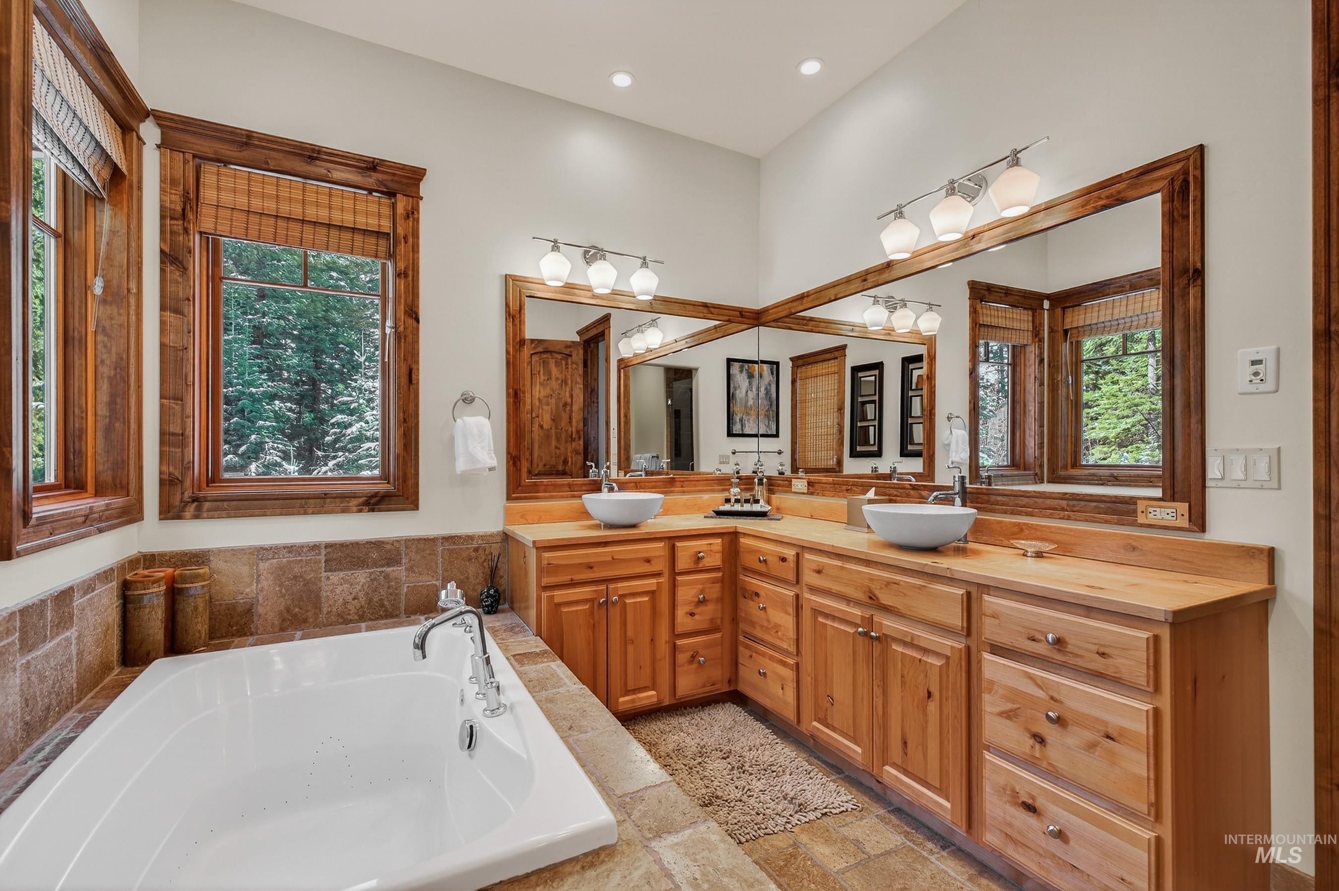 24 Steelhead Court, Donnelly, Idaho 83615, 4 Bedrooms, 4.5 Bathrooms, Residential For Sale, Price $2,388,000,MLS 98974438