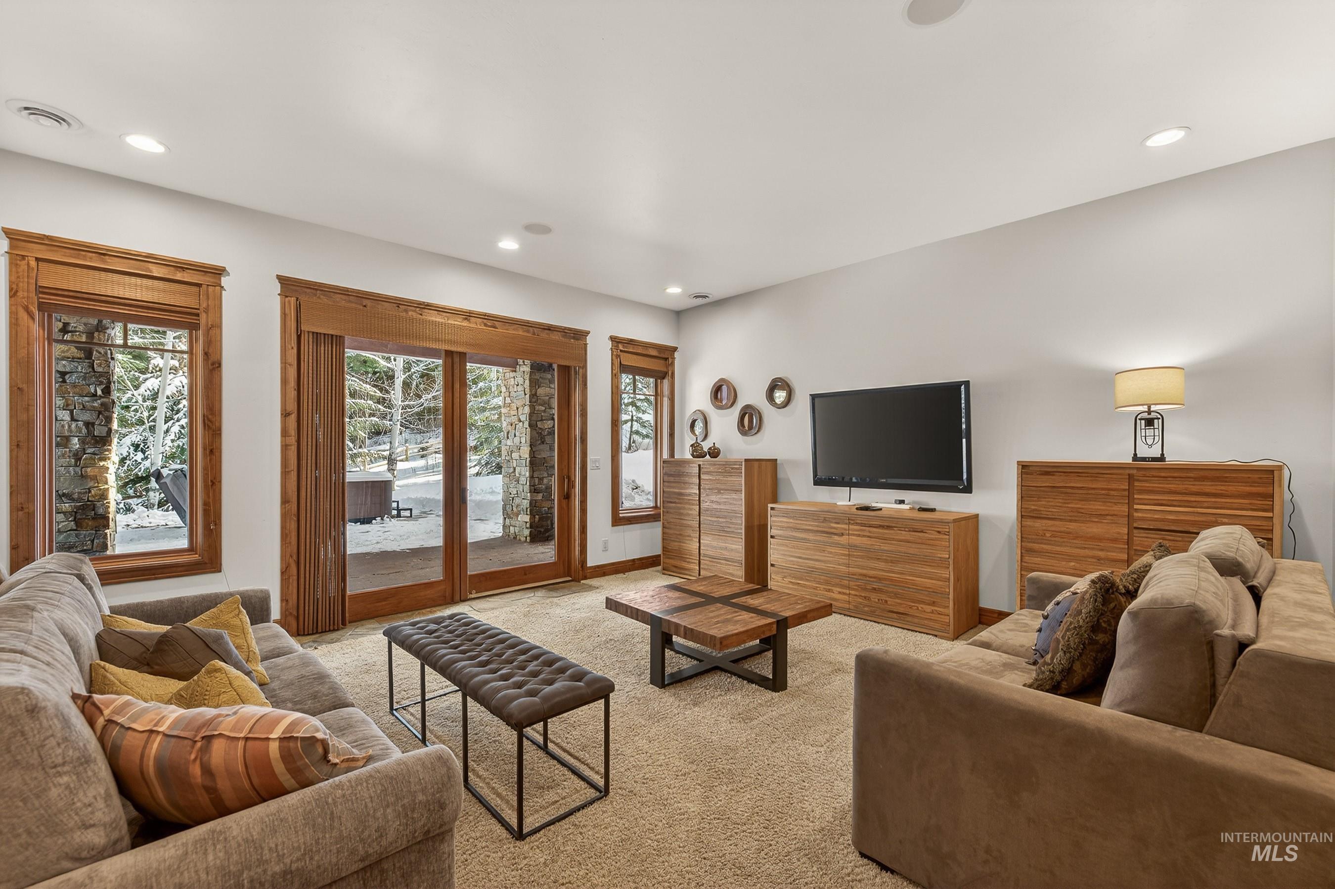 24 Steelhead Court, Donnelly, Idaho 83615, 4 Bedrooms, 4.5 Bathrooms, Residential For Sale, Price $2,388,000,MLS 98974438