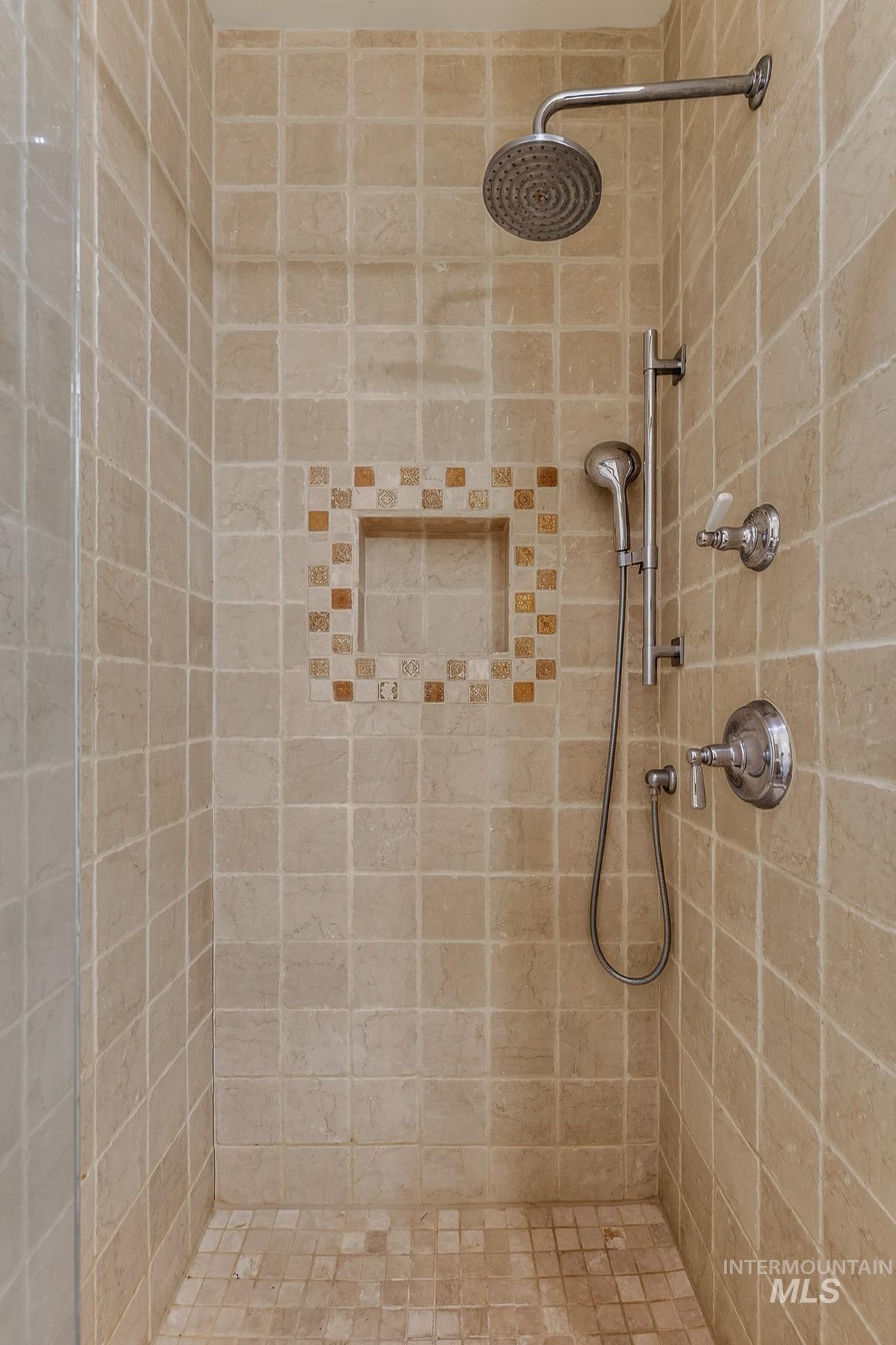 24 Steelhead Court, Donnelly, Idaho 83615, 4 Bedrooms, 4.5 Bathrooms, Residential For Sale, Price $2,388,000,MLS 98974438