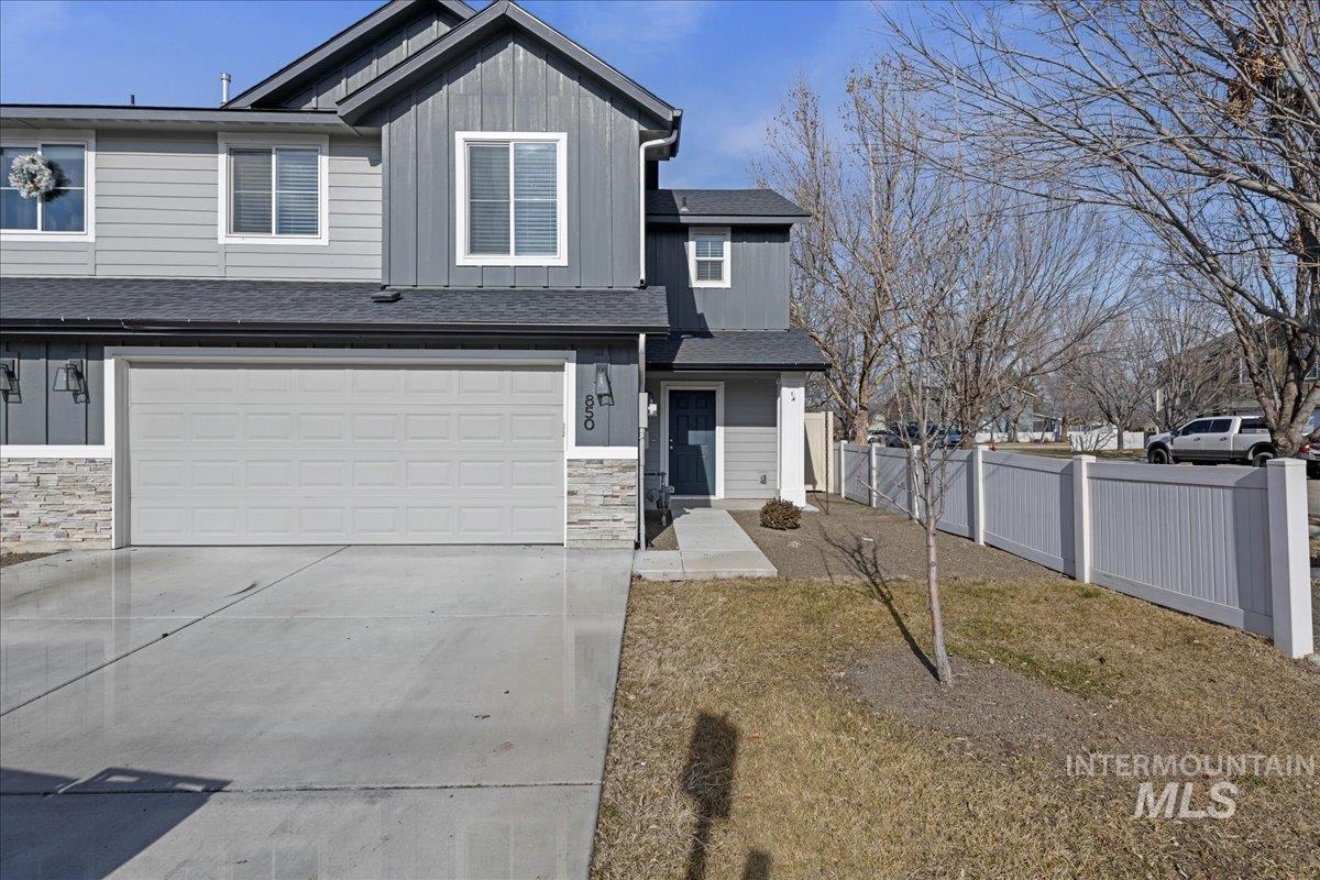 850 W Woodpine St, Meridian, Idaho 83646-6060, 3 Bedrooms, 2.5 Bathrooms, Residential For Sale, Price $384,990,MLS 98974440