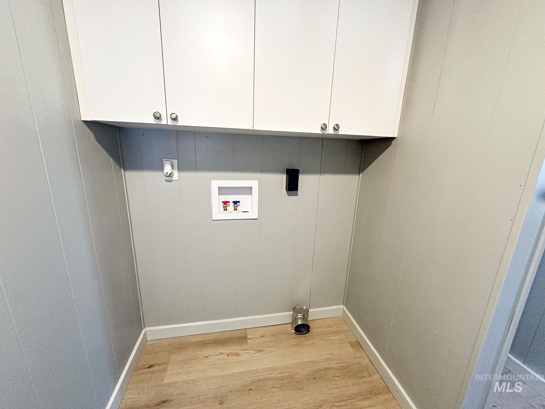 5285 N Glen, Boise, Idaho 83714, 2 Bedrooms, 1 Bathroom, Residential For Sale, Price $59,900, 98974443