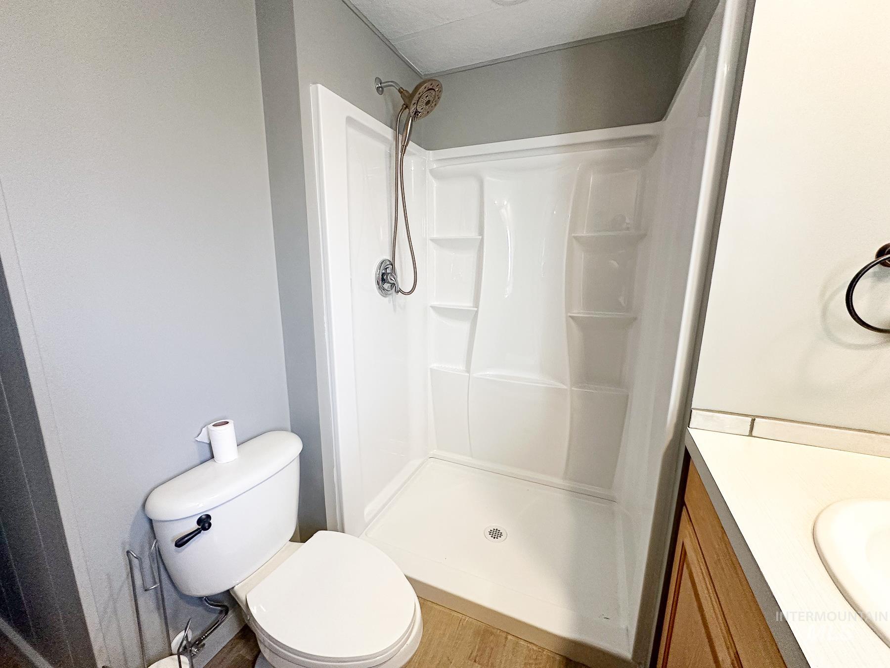 5285 N Glen, Boise, Idaho 83714, 2 Bedrooms, 1 Bathroom, Residential For Sale, Price $69,900,MLS 98974443