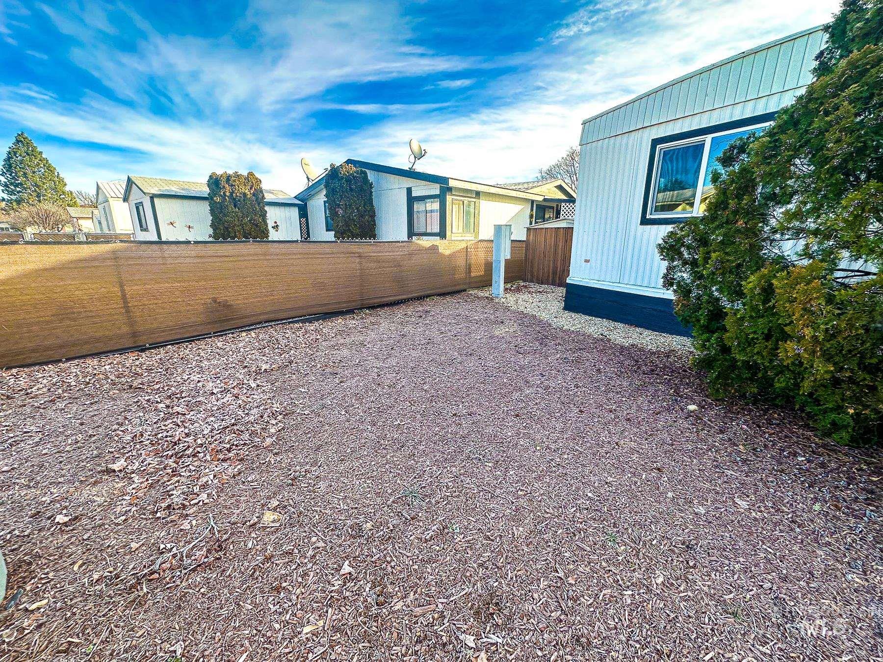 5285 N Glen, Boise, Idaho 83714, 2 Bedrooms, 1 Bathroom, Residential For Sale, Price $69,900,MLS 98974443