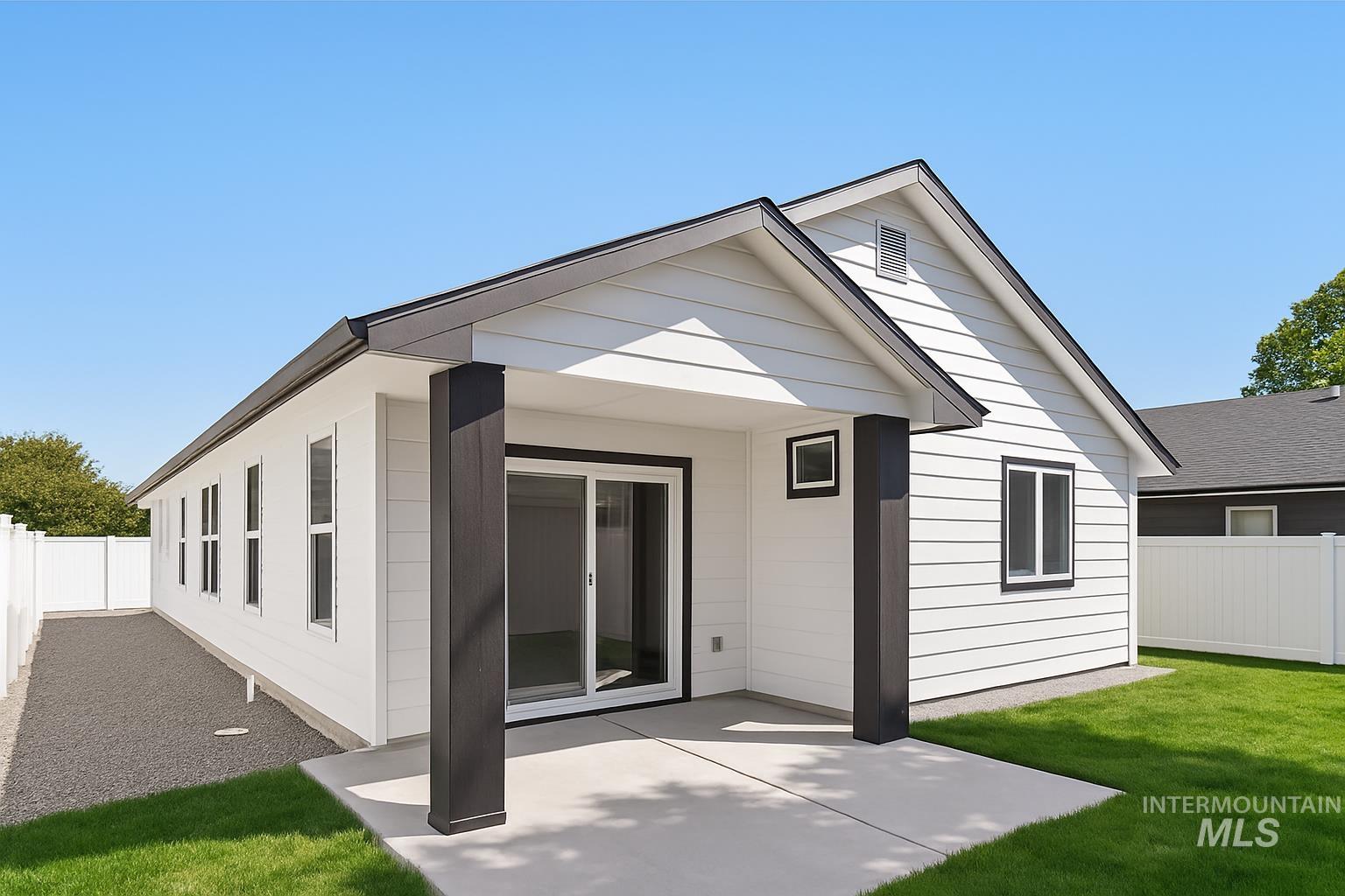 1911 Oregon Ave, Caldwell, Idaho 83605, 3 Bedrooms, 2 Bathrooms, Residential For Sale, Price $405,000,MLS 98974446