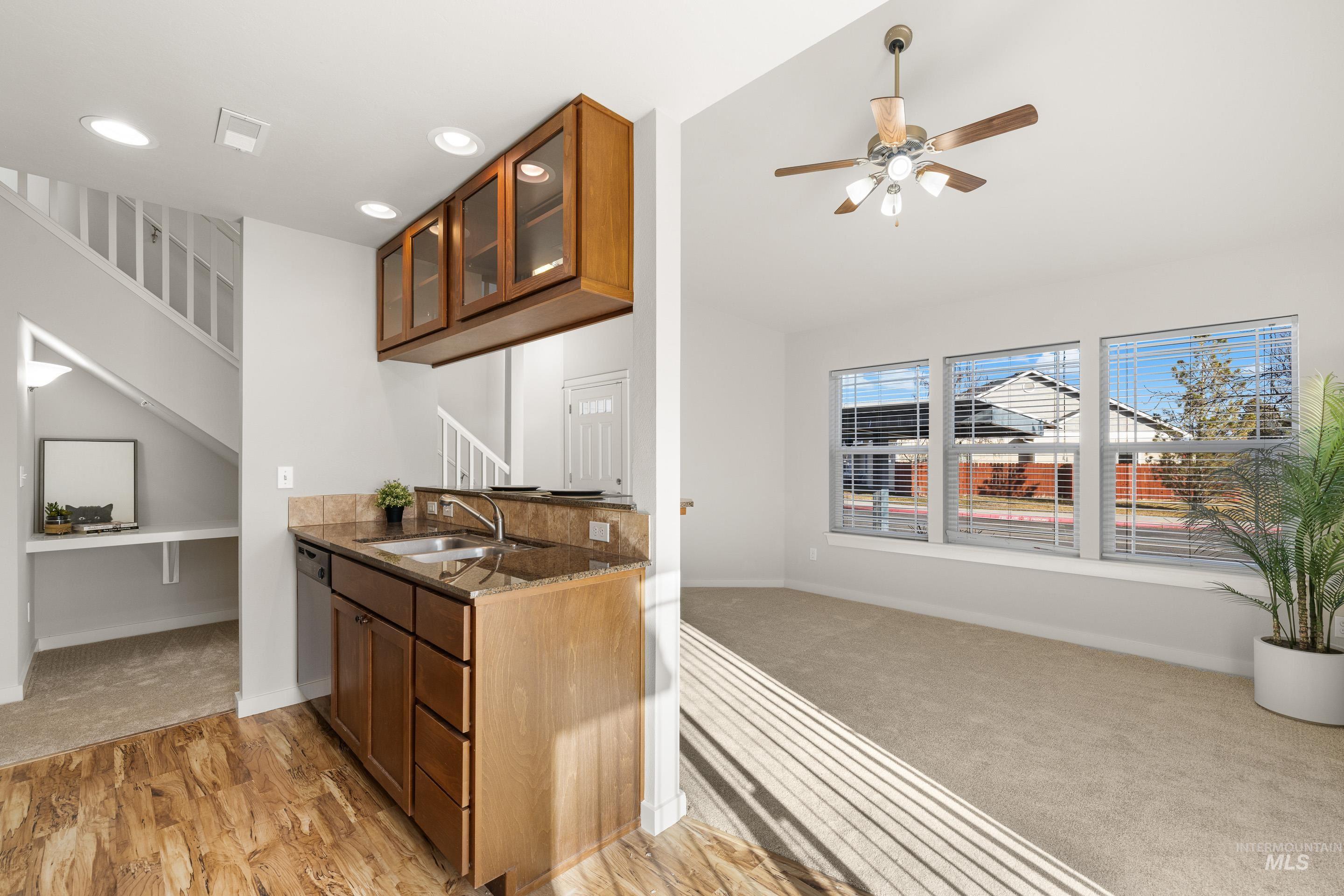 9173 W Brogan, Boise, Idaho 83709, 2 Bedrooms, 2 Bathrooms, Residential For Sale, Price $300,000,MLS 98974448