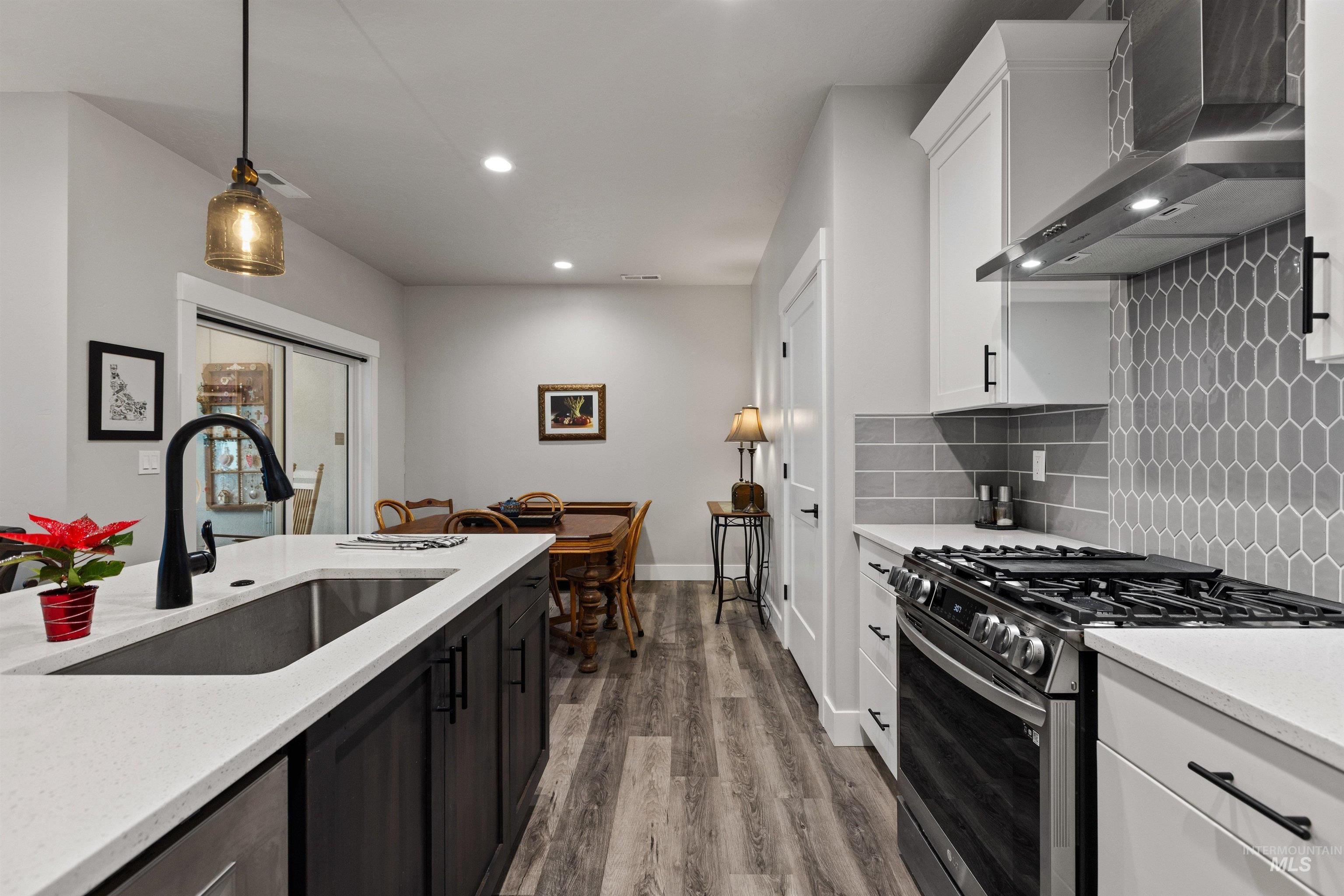 34 N Sagehen Lane, Nampa, Idaho 83651, 2 Bedrooms, 2 Bathrooms, Residential For Sale, Price $330,000,MLS 98974449