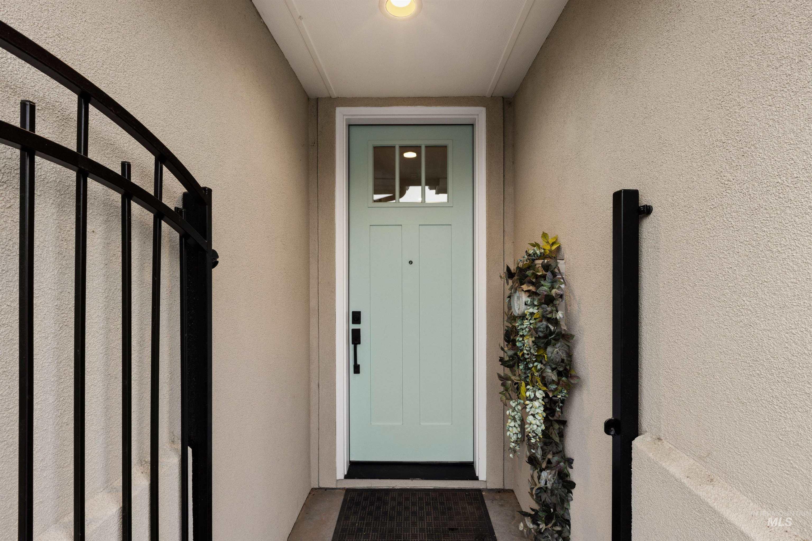 34 N Sagehen Lane, Nampa, Idaho 83651, 2 Bedrooms, 2 Bathrooms, Residential For Sale, Price $330,000,MLS 98974449