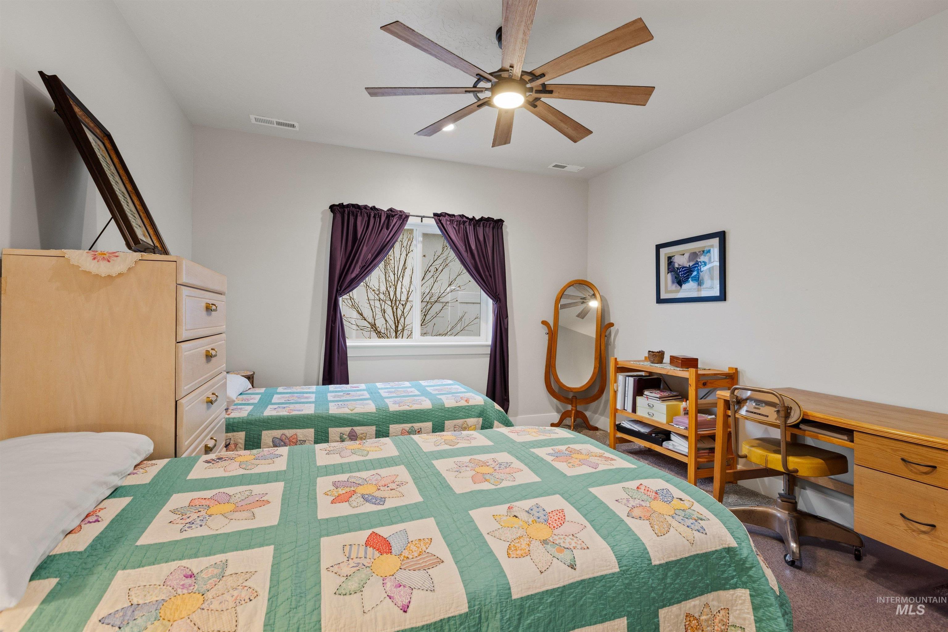 34 N Sagehen Lane, Nampa, Idaho 83651, 2 Bedrooms, 2 Bathrooms, Residential For Sale, Price $330,000,MLS 98974449