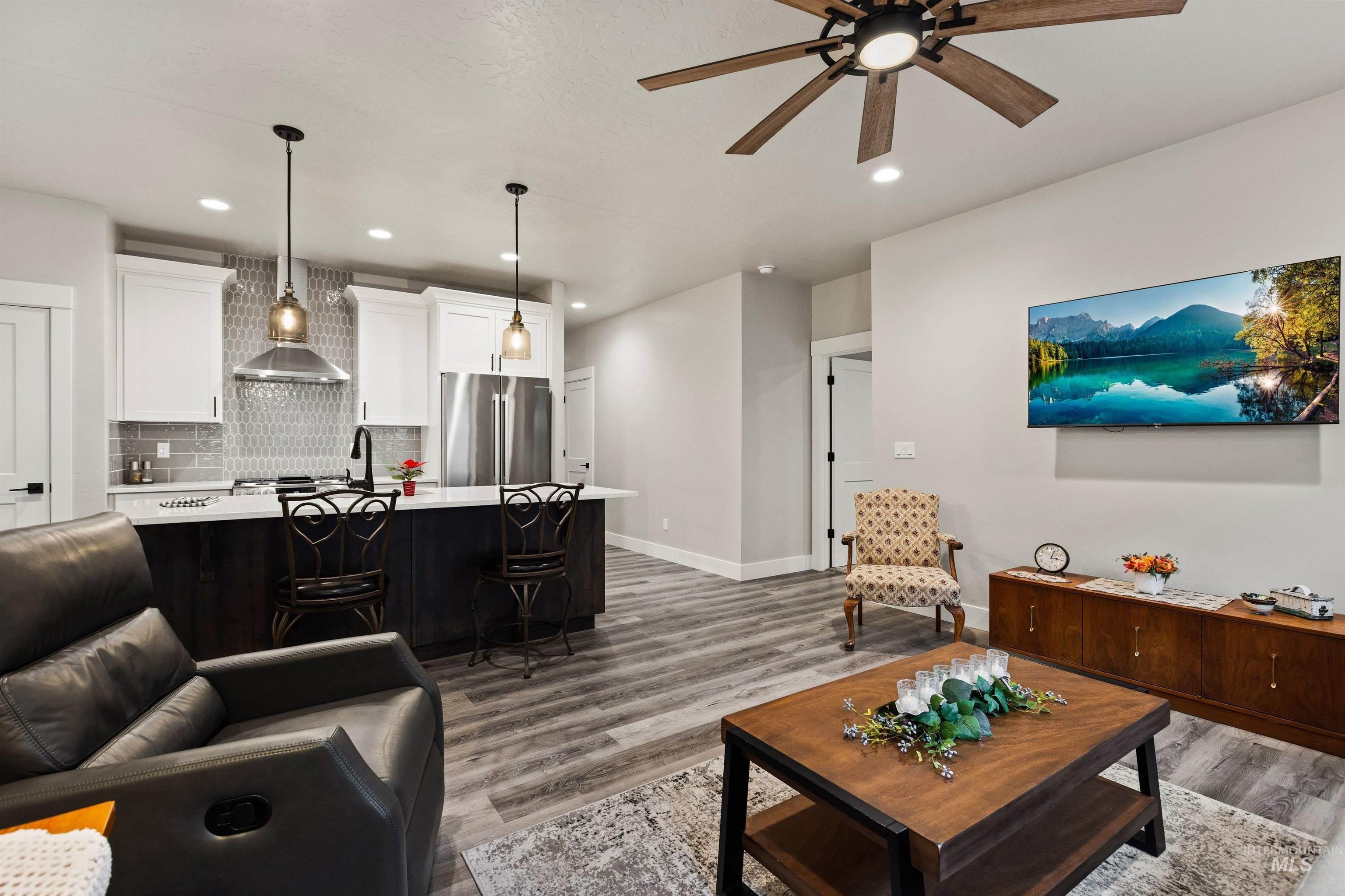 34 N Sagehen Lane, Nampa, Idaho 83651, 2 Bedrooms, 2 Bathrooms, Residential For Sale, Price $330,000,MLS 98974449