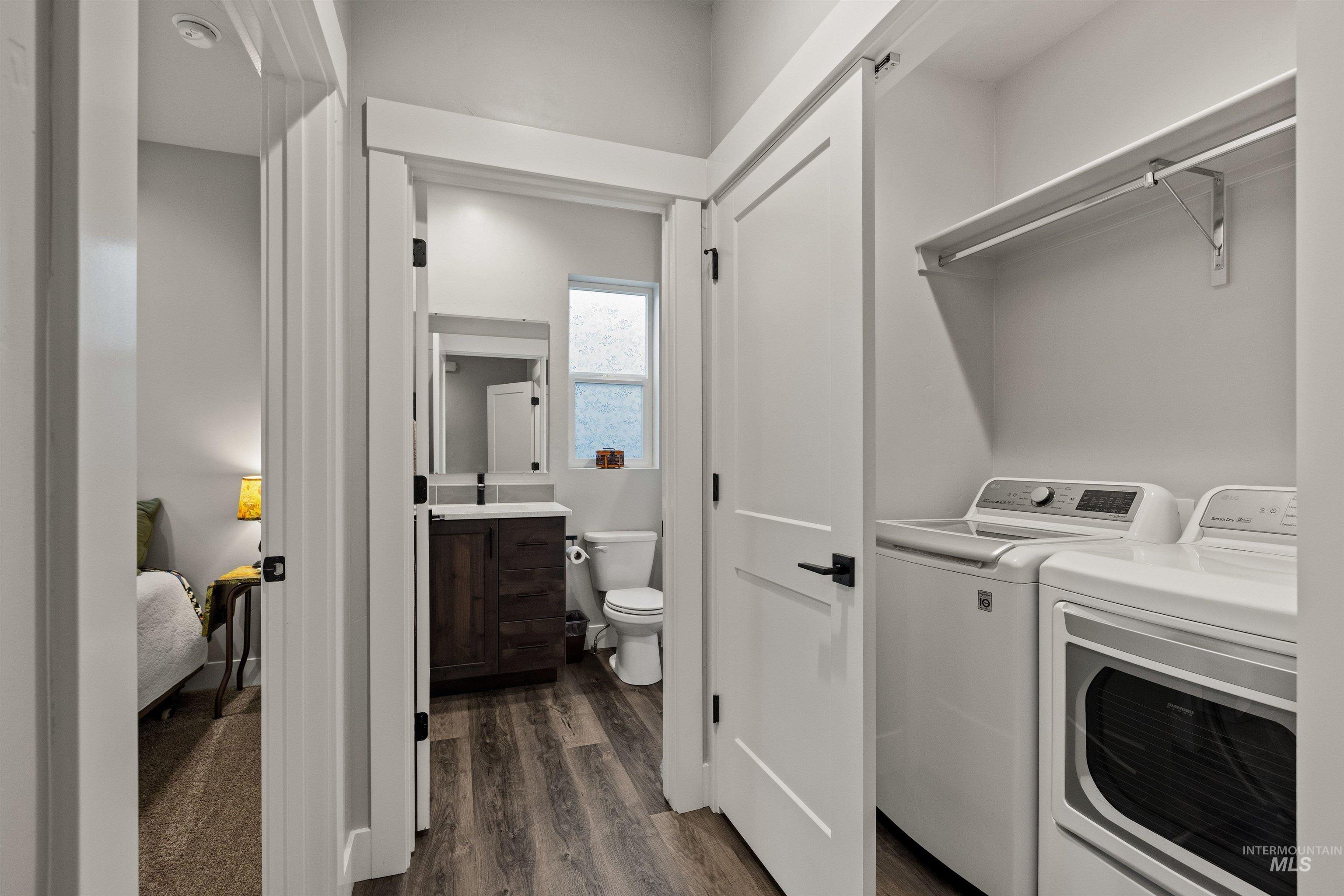 34 N Sagehen Lane, Nampa, Idaho 83651, 2 Bedrooms, 2 Bathrooms, Residential For Sale, Price $330,000,MLS 98974449