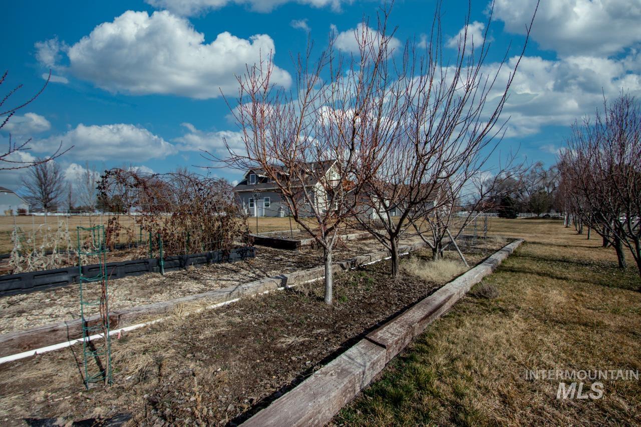 4047 Saint James Loop, Nampa, Idaho 83687, 3 Bedrooms, 3.5 Bathrooms, Residential For Sale, Price $1,514,000,MLS 98974454