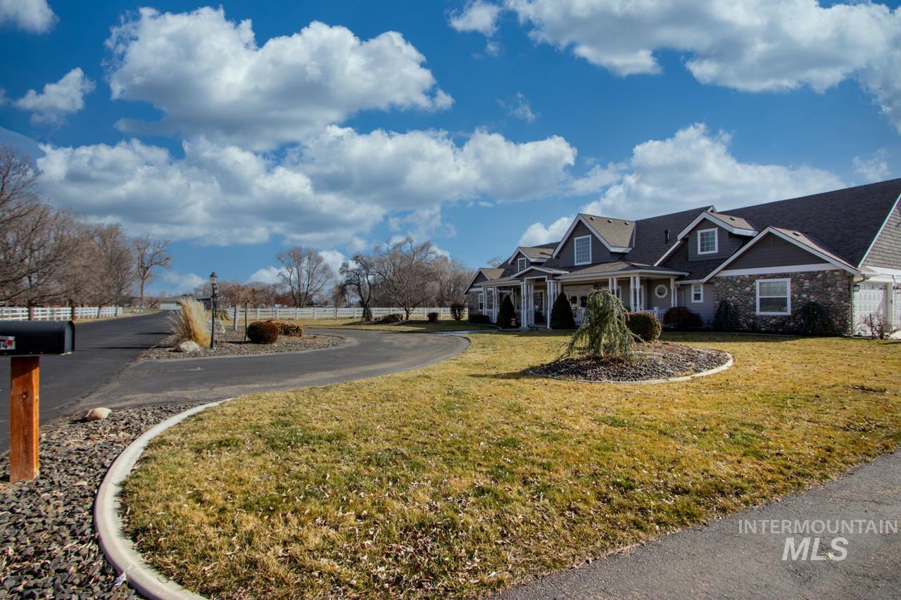 4047 Saint James Loop, Nampa, Idaho 83687, 3 Bedrooms, 3.5 Bathrooms, Residential For Sale, Price $1,514,000,MLS 98974454