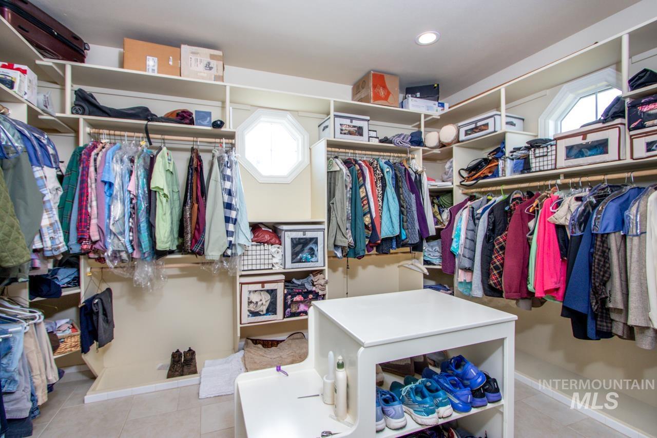 4047 Saint James Loop, Nampa, Idaho 83687, 3 Bedrooms, 3.5 Bathrooms, Residential For Sale, Price $1,999,900,MLS 98974454