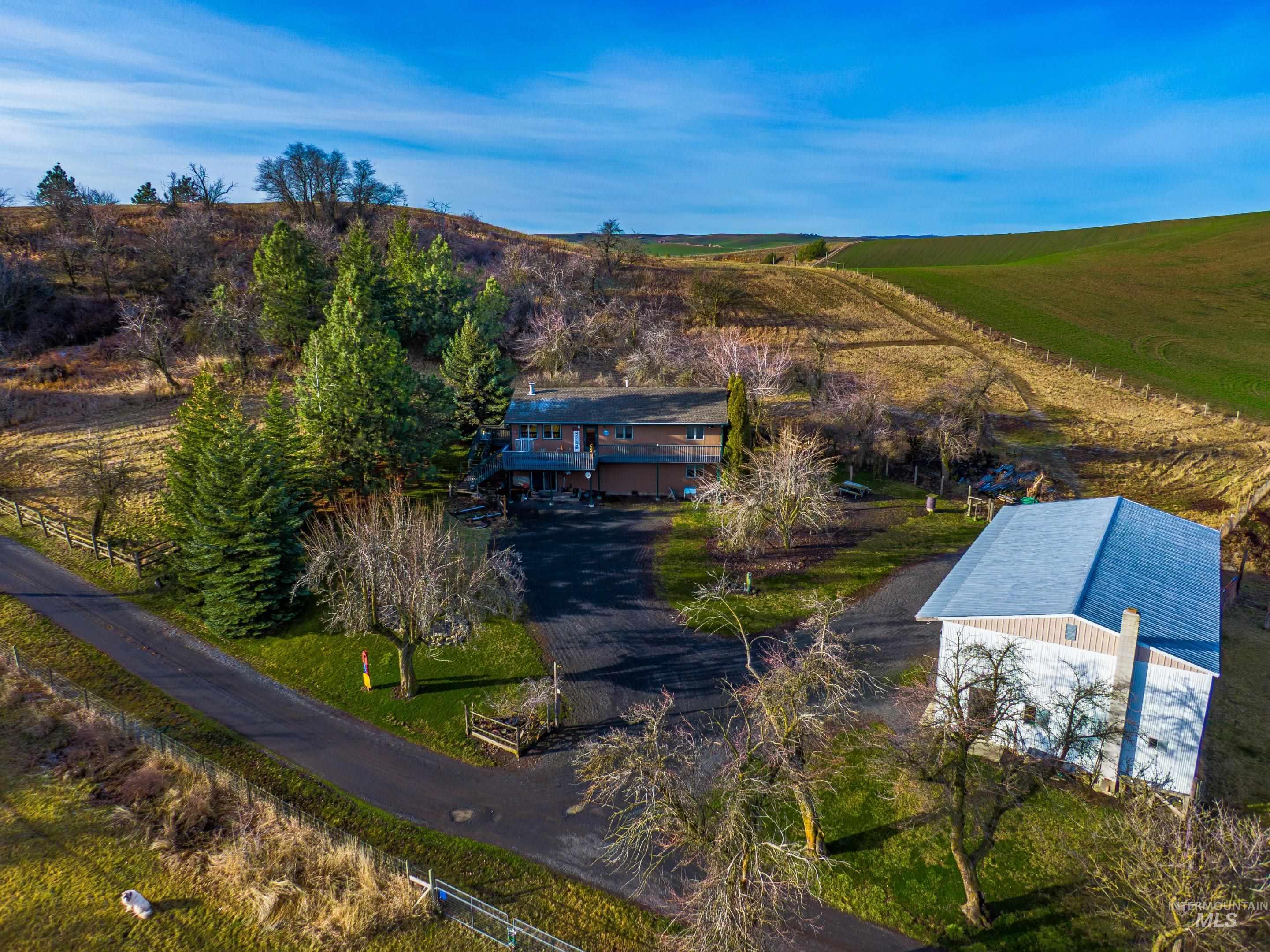 2256 W A Street, Moscow, Idaho 83843, 5 Bedrooms, 3 Bathrooms, Residential For Sale, Price $649,000,MLS 98974455