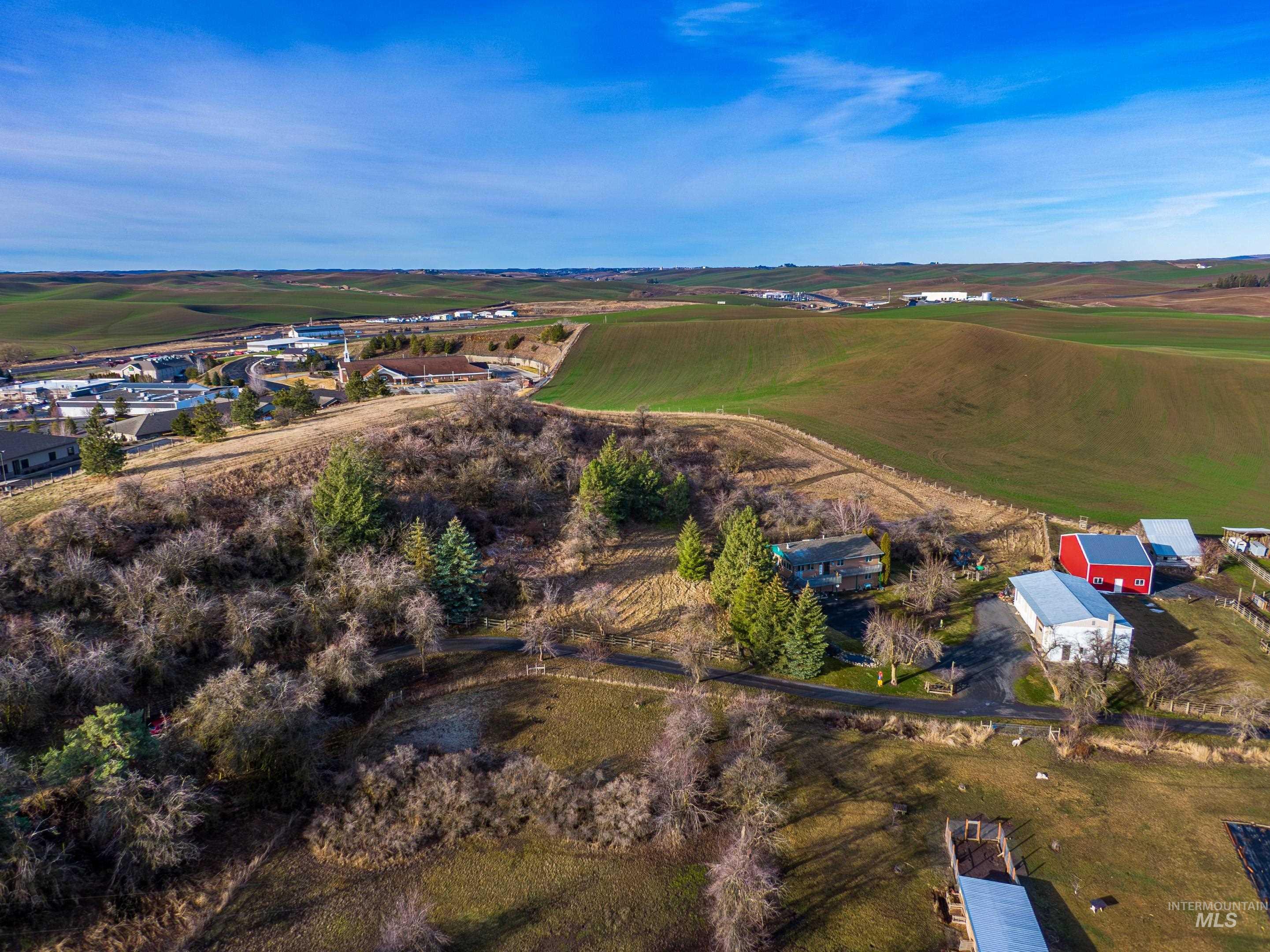 2256 W A Street, Moscow, Idaho 83843, 5 Bedrooms, 3 Bathrooms, Residential For Sale, Price $649,000,MLS 98974455