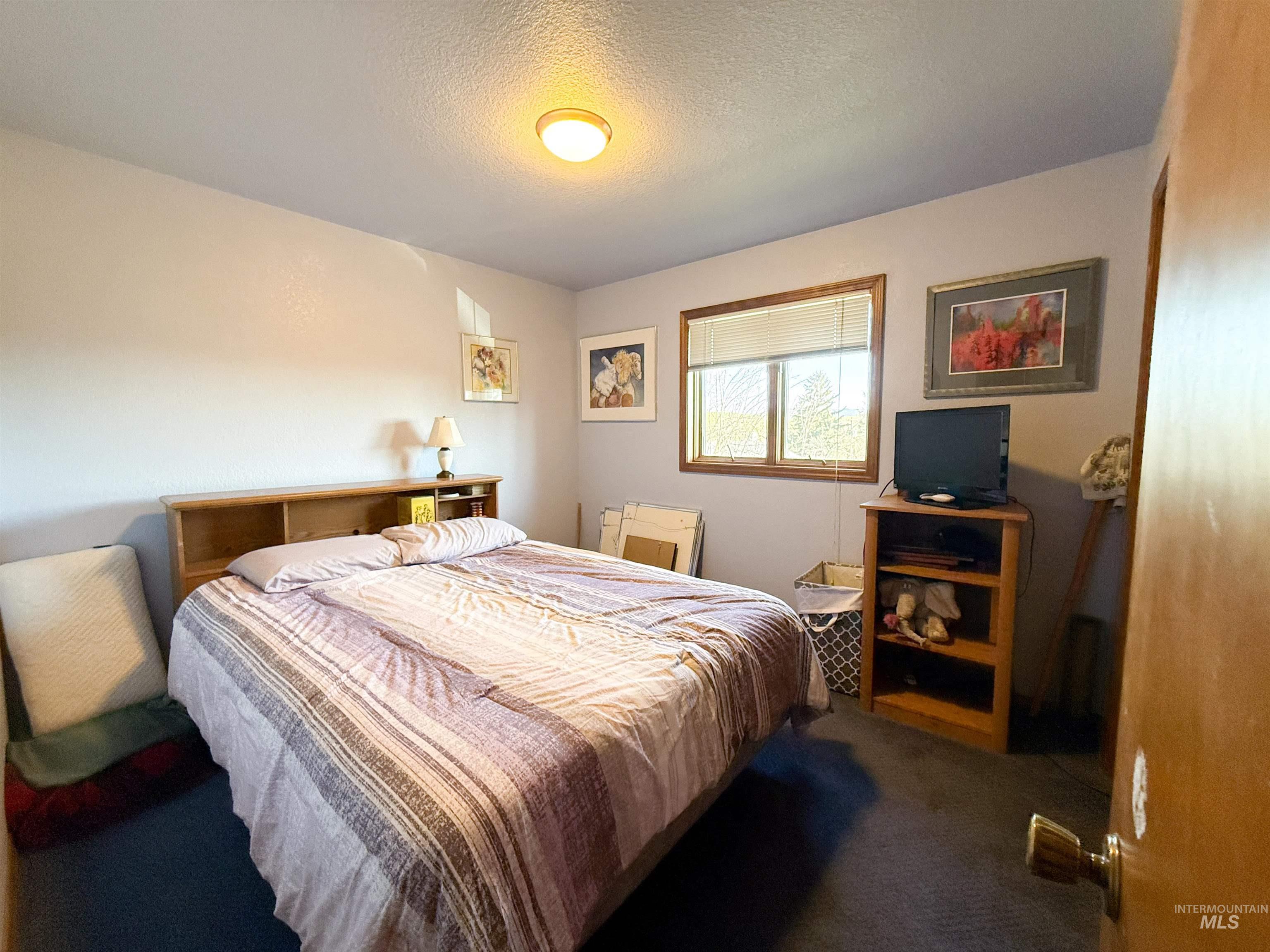 2256 W A Street, Moscow, Idaho 83843, 5 Bedrooms, 3 Bathrooms, Residential For Sale, Price $649,000,MLS 98974455