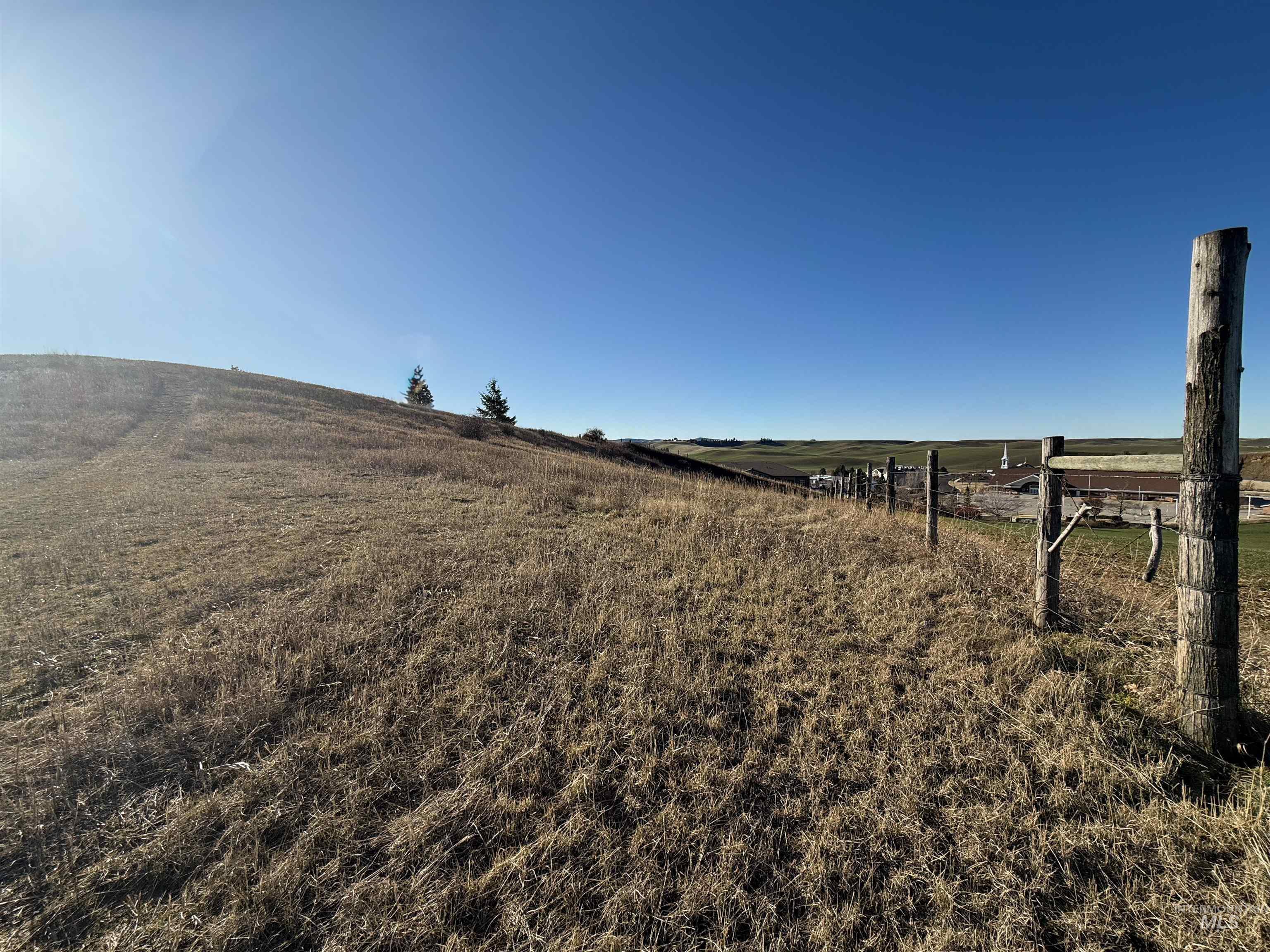 2256 W A Street, Moscow, Idaho 83843, 5 Bedrooms, 3 Bathrooms, Residential For Sale, Price $649,000,MLS 98974455