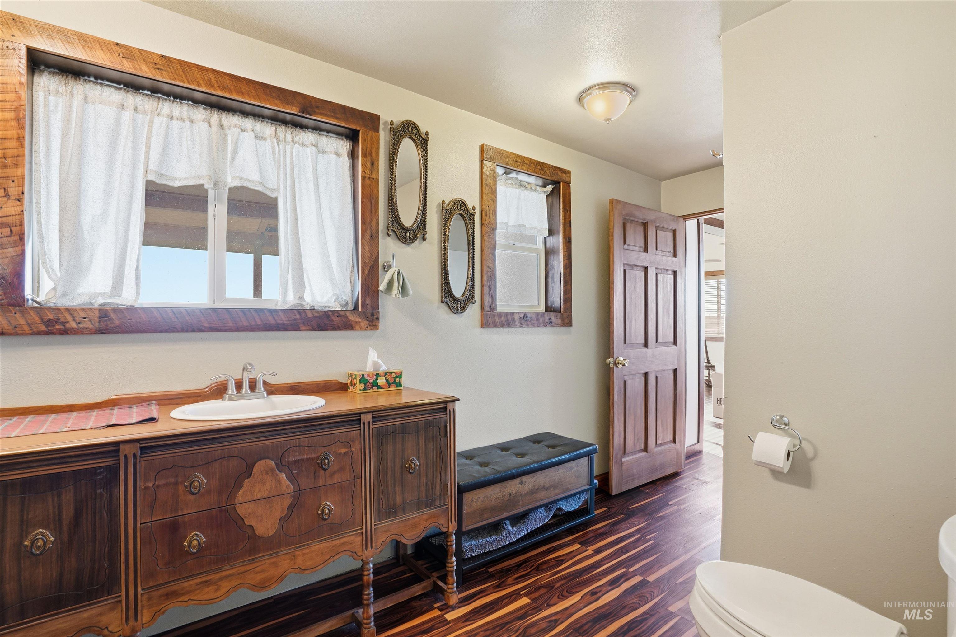 1252 Mesa, Mesa, Idaho 83643, 2 Bedrooms, 2 Bathrooms, Residential For Sale, Price $459,000,MLS 98974456