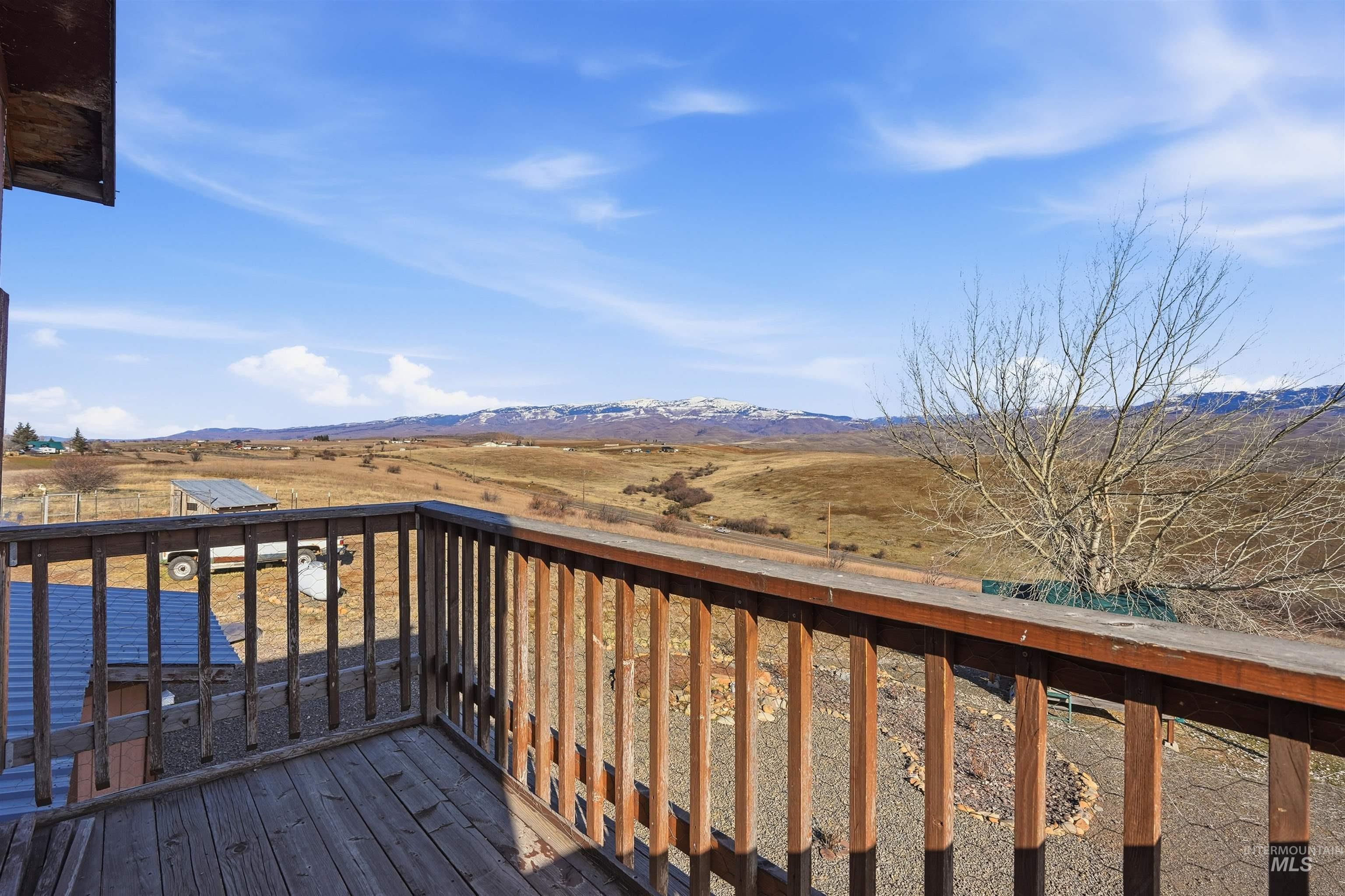 1252 Mesa, Mesa, Idaho 83643, 2 Bedrooms, 2 Bathrooms, Residential For Sale, Price $459,000,MLS 98974456