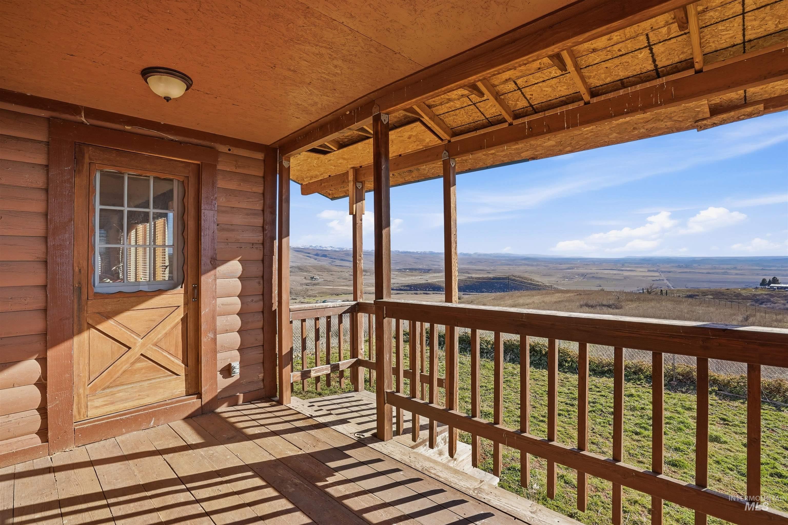 1252 Mesa, Mesa, Idaho 83643, 2 Bedrooms, 2 Bathrooms, Residential For Sale, Price $459,000,MLS 98974456