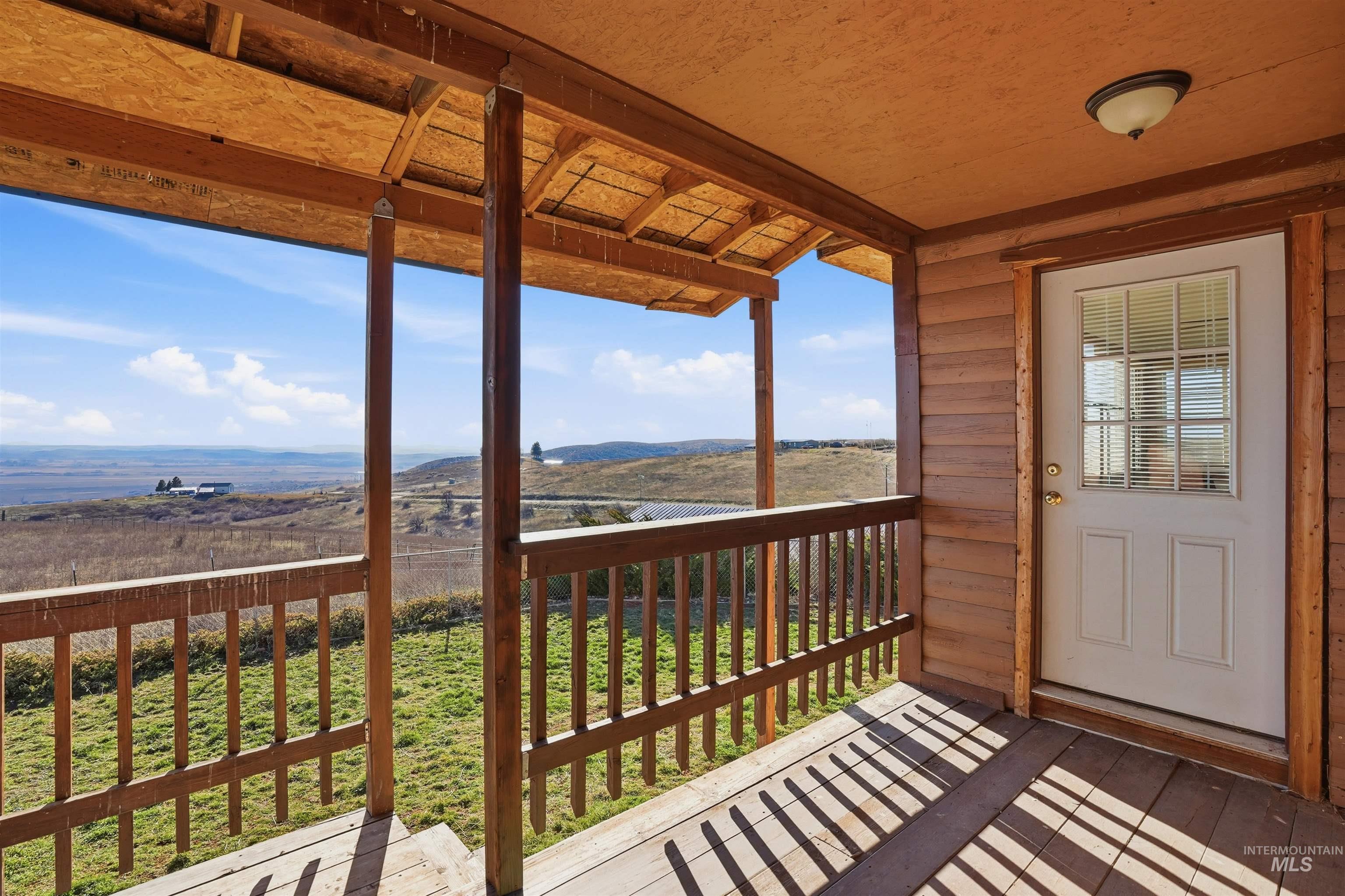 1252 Mesa, Mesa, Idaho 83643, 2 Bedrooms, 2 Bathrooms, Residential For Sale, Price $459,000,MLS 98974456