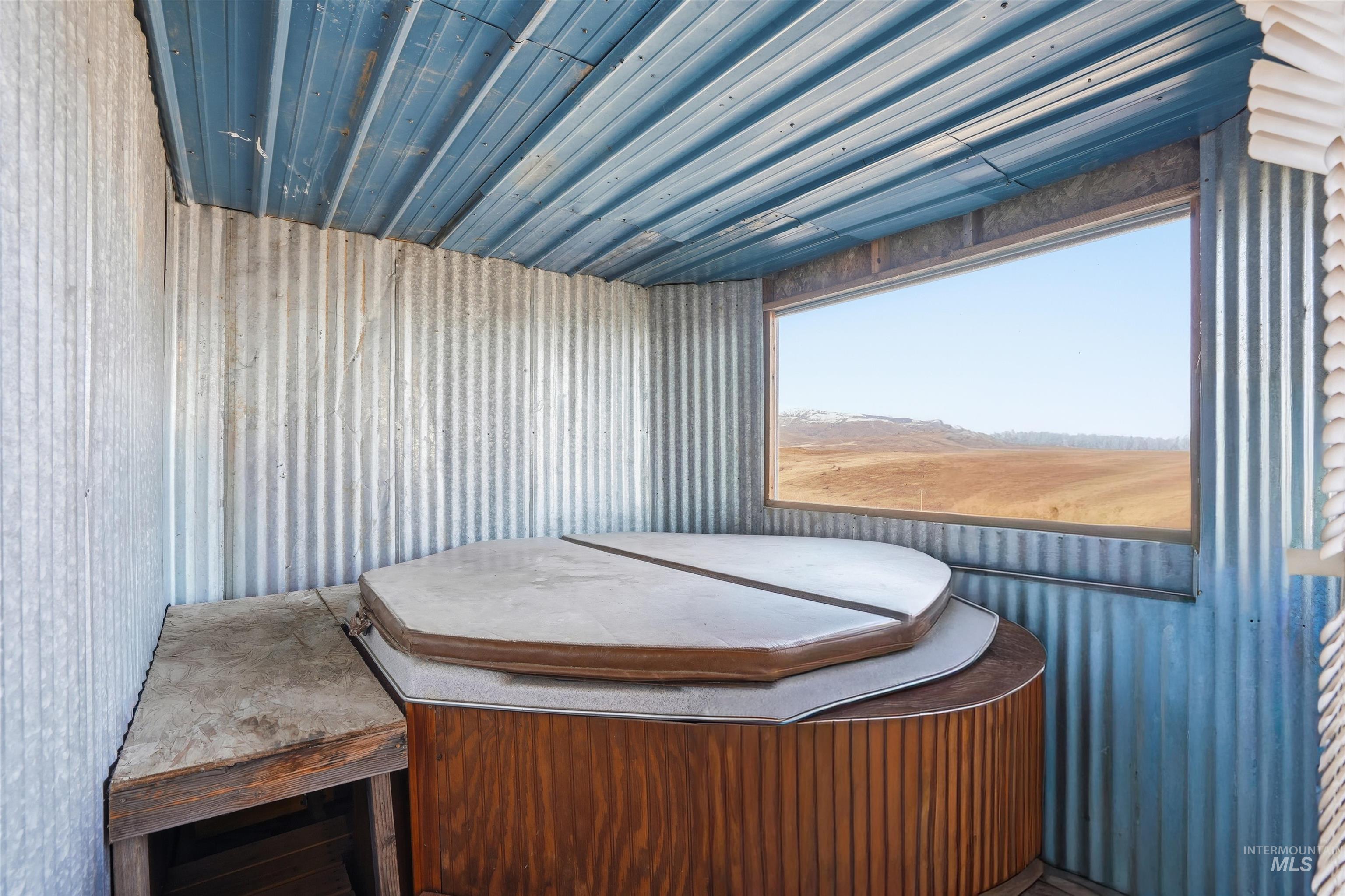 1252 Mesa, Mesa, Idaho 83643, 2 Bedrooms, 2 Bathrooms, Residential For Sale, Price $459,000,MLS 98974456