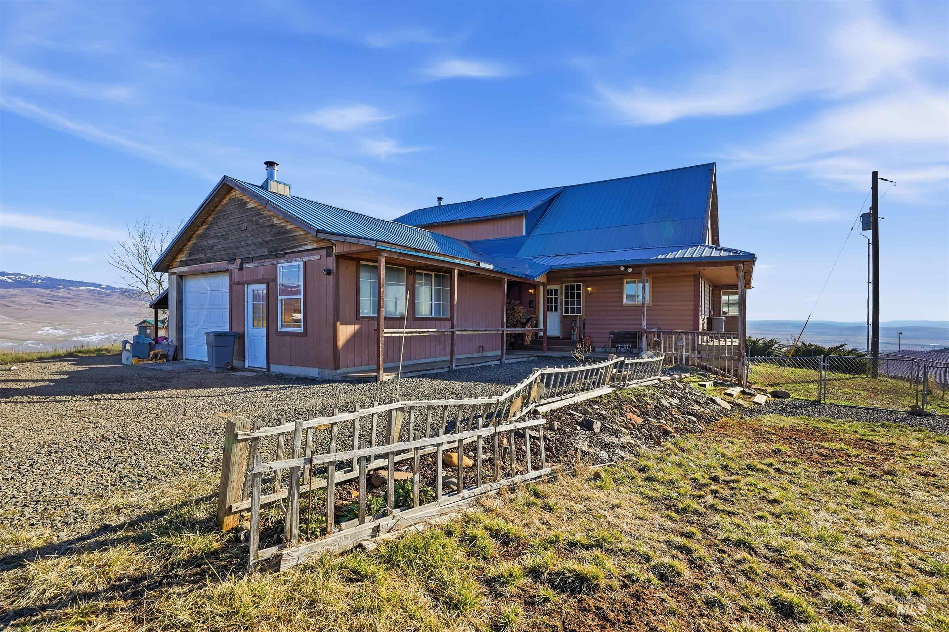 1252 Mesa, Mesa, Idaho 83643, 2 Bedrooms, 2 Bathrooms, Residential For Sale, Price $459,000,MLS 98974456