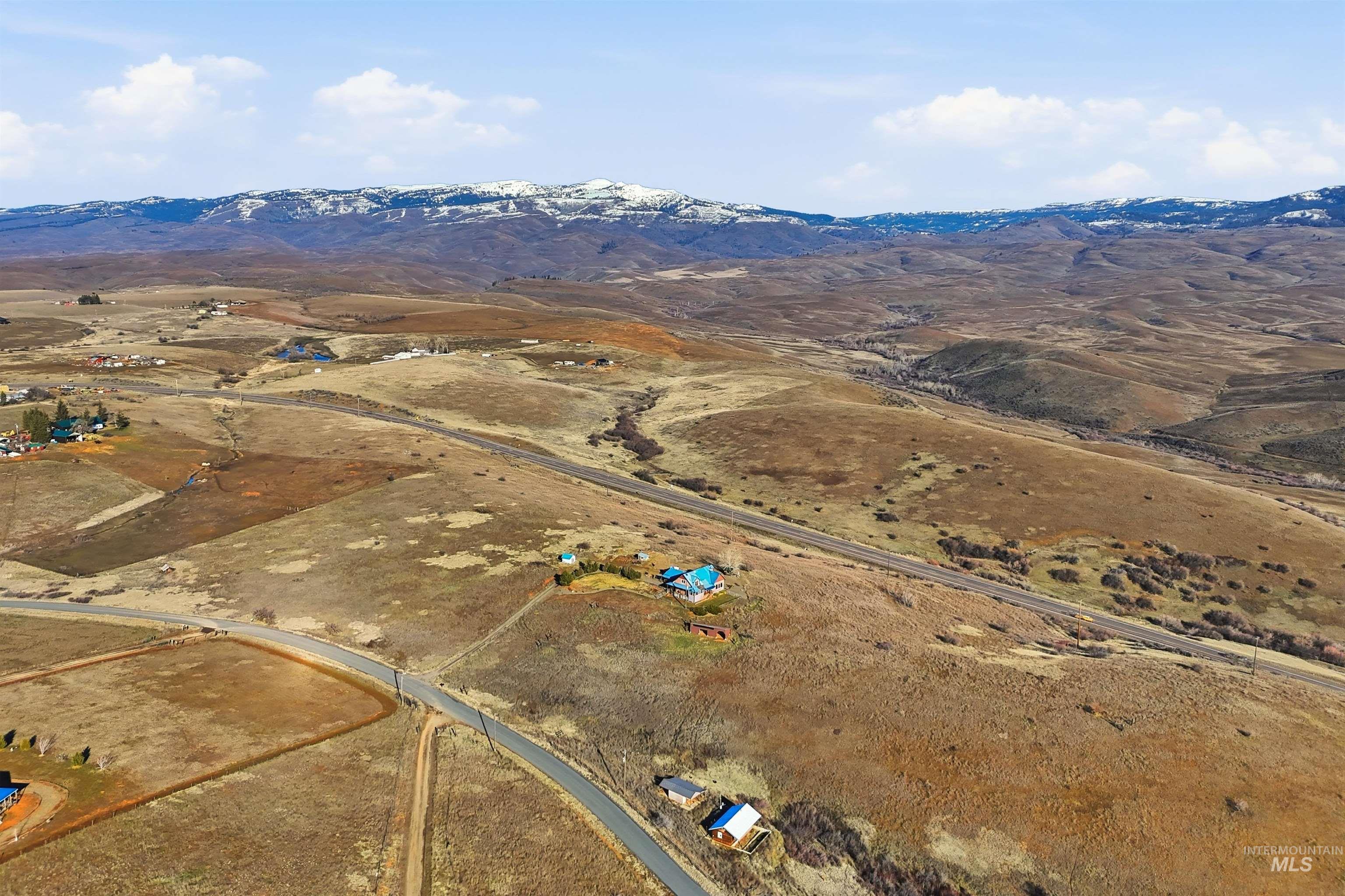 1252 Mesa, Mesa, Idaho 83643, 2 Bedrooms, 2 Bathrooms, Residential For Sale, Price $459,000,MLS 98974456