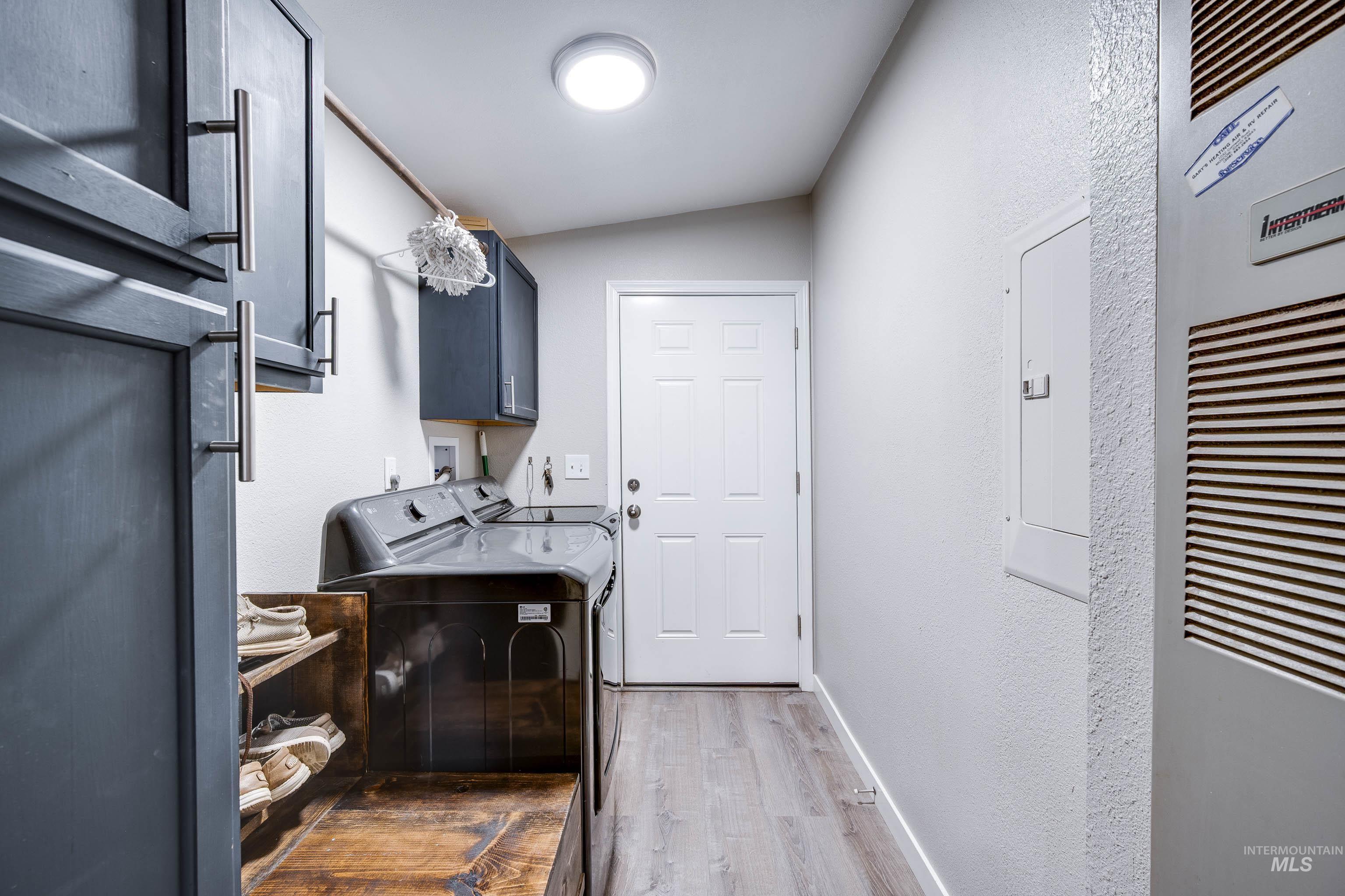 813 Bentz St, Troy, Idaho 83871, 3 Bedrooms, 2 Bathrooms, Residential For Sale, Price $320,000,MLS 98974457