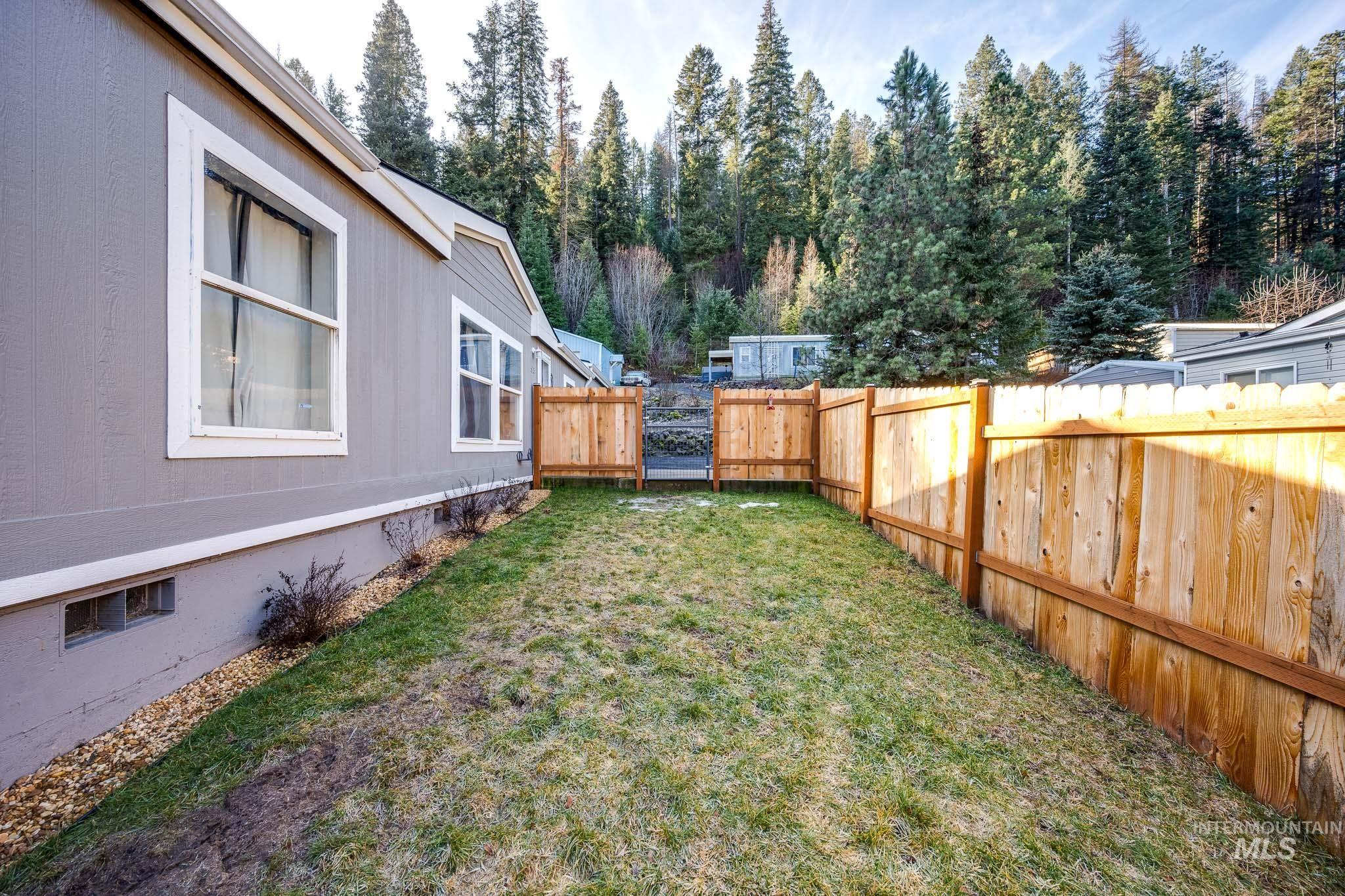 813 Bentz St, Troy, Idaho 83871, 3 Bedrooms, 2 Bathrooms, Residential For Sale, Price $320,000,MLS 98974457