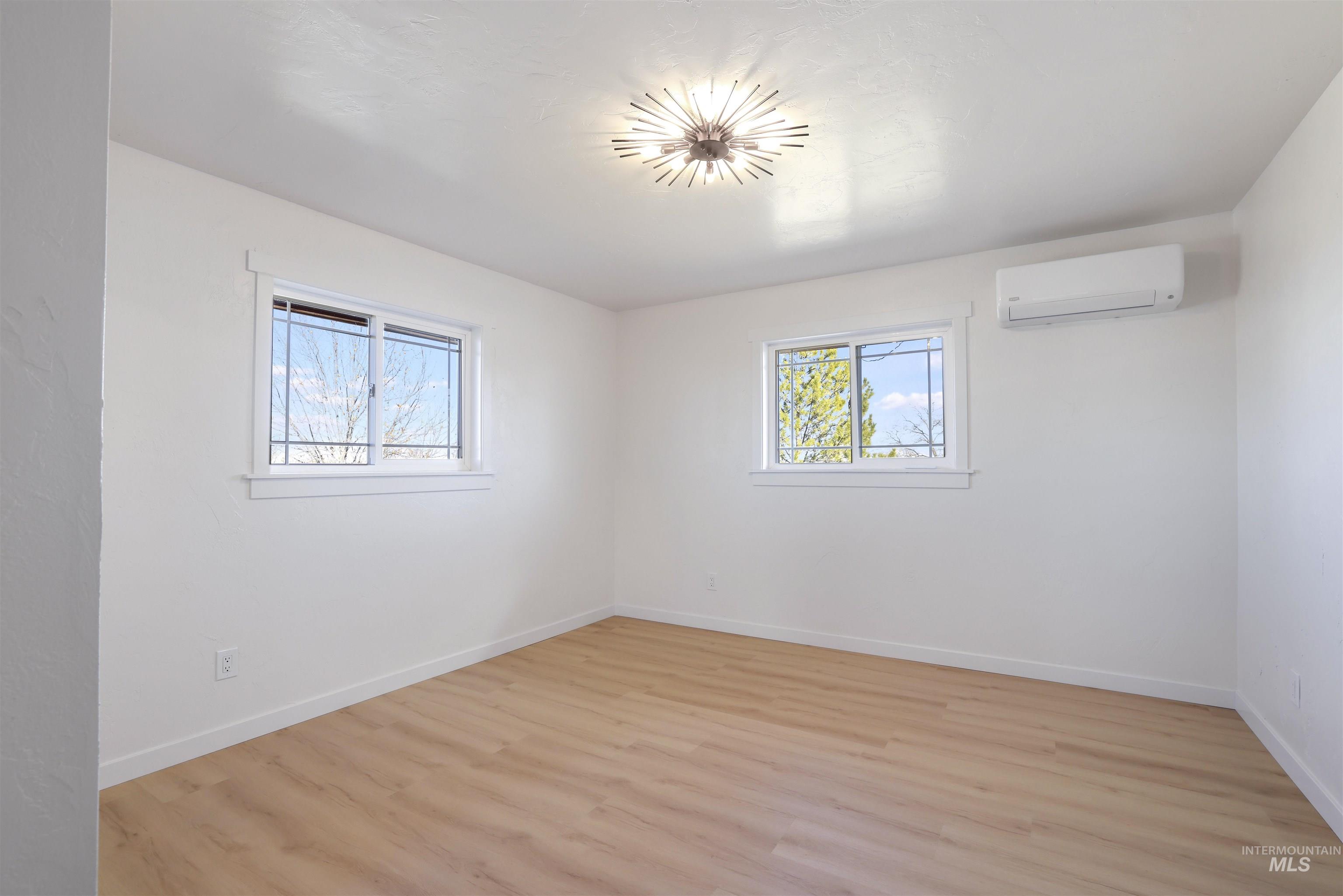 1443 E 4300 N, Buhl, Idaho 83316, 5 Bedrooms, 2 Bathrooms, Residential For Sale, Price $765,000, 98974460