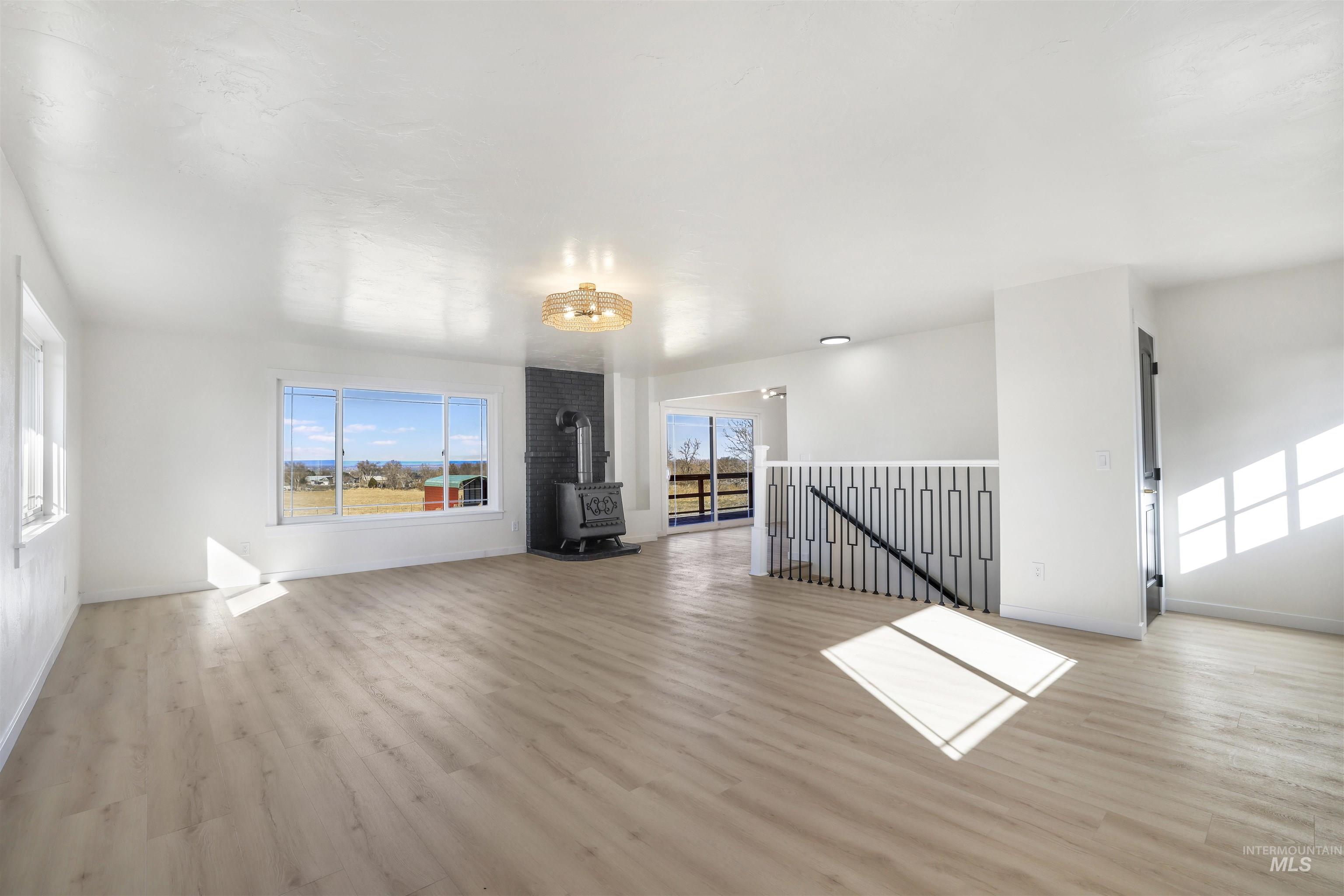 1443 E 4300 N, Buhl, Idaho 83316, 5 Bedrooms, 2 Bathrooms, Residential For Sale, Price $699,000, 98974460