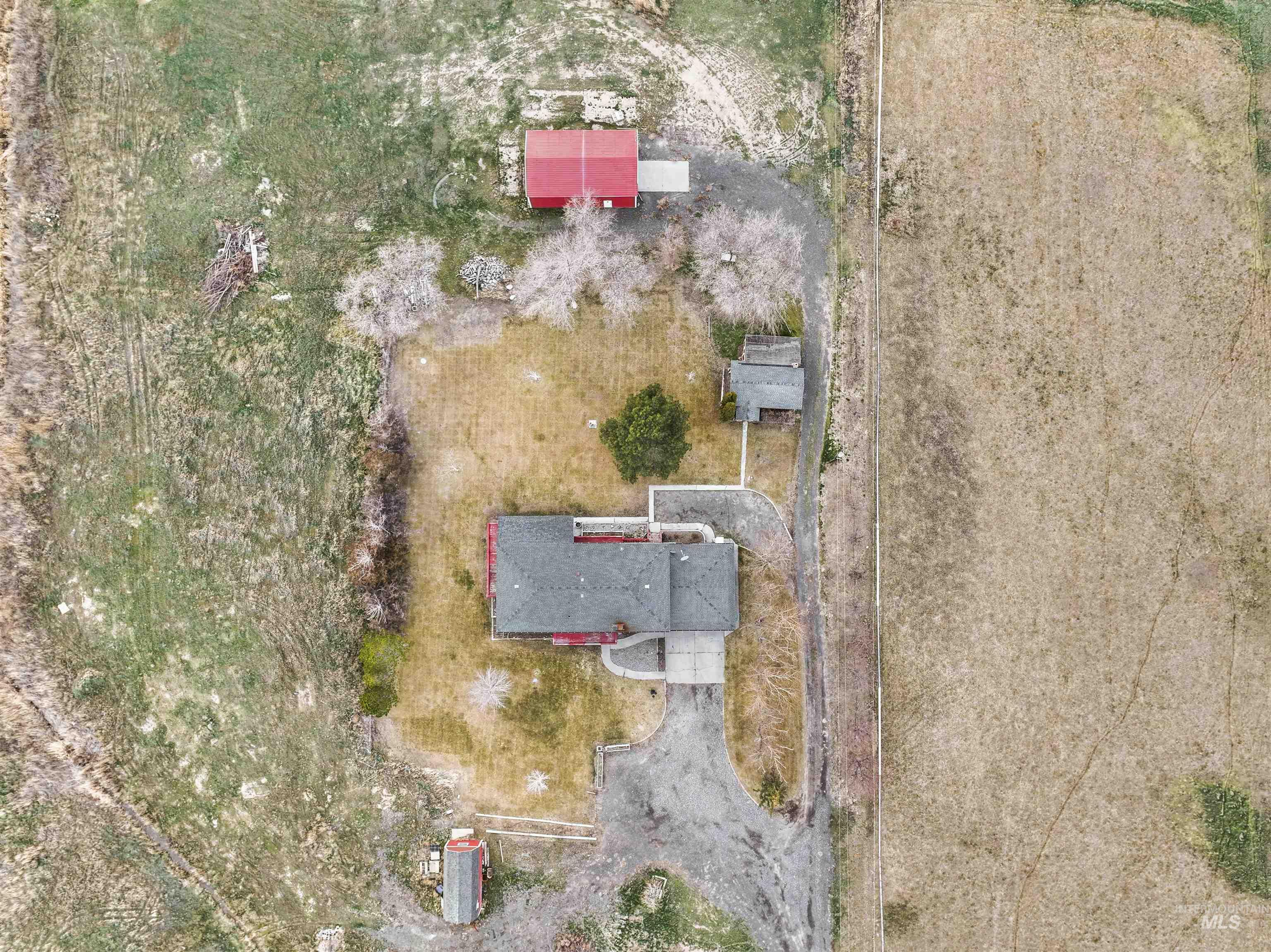 1443 E 4300 N, Buhl, Idaho 83316, 5 Bedrooms, 2 Bathrooms, Residential For Sale, Price $765,000,MLS 98974460