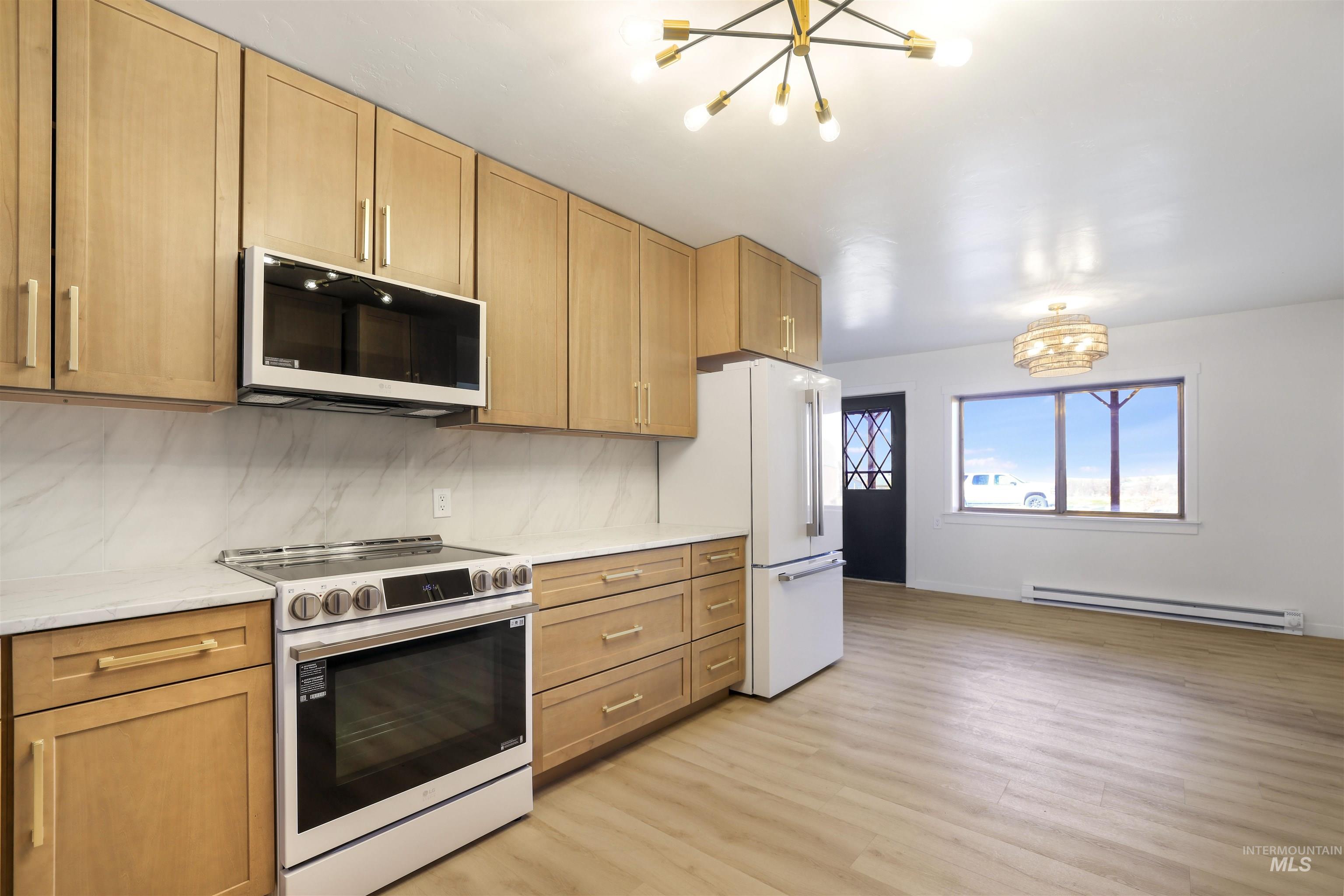 1443 E 4300 N, Buhl, Idaho 83316, 5 Bedrooms, 2 Bathrooms, Residential For Sale, Price $765,000,MLS 98974460