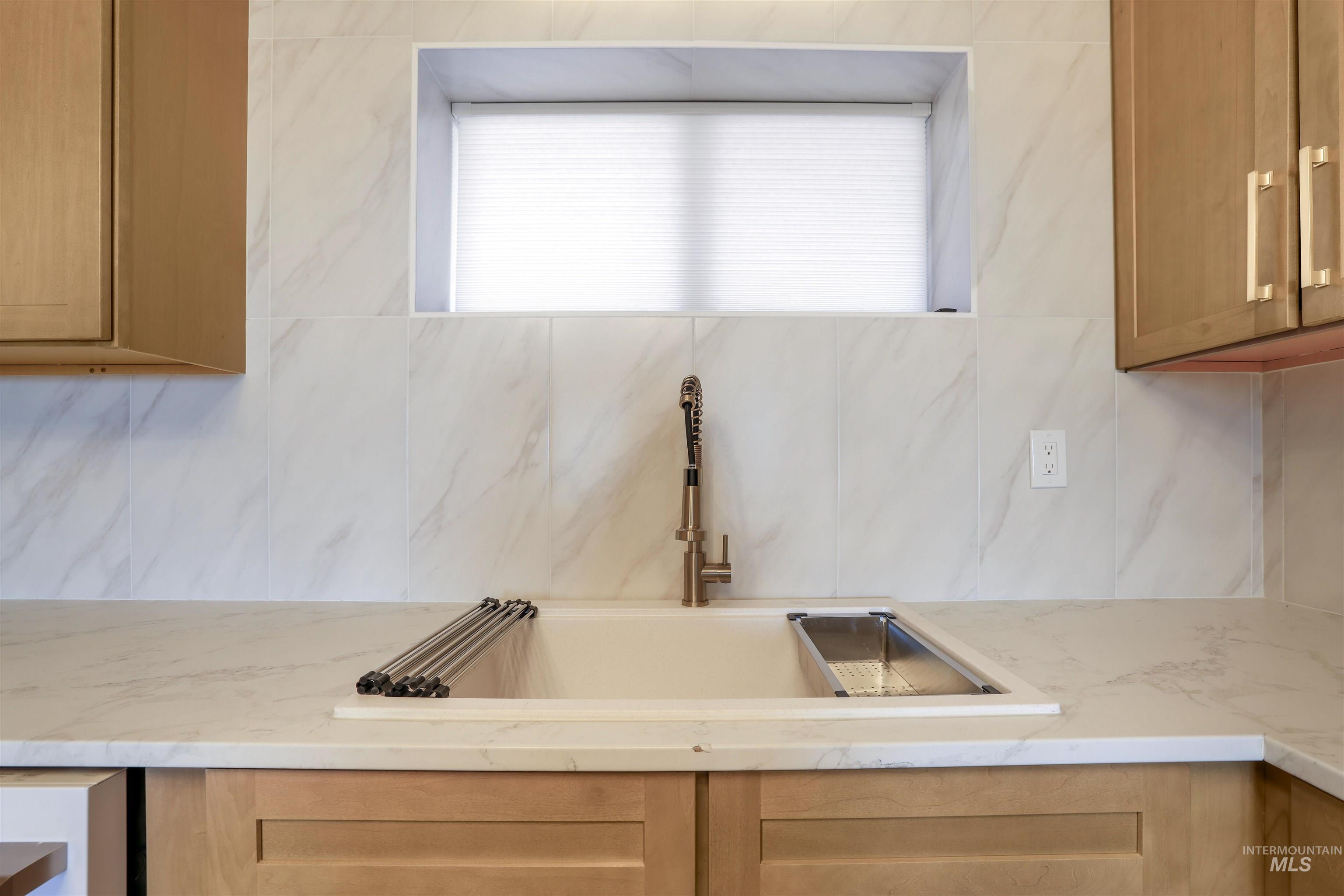 1443 E 4300 N, Buhl, Idaho 83316, 5 Bedrooms, 2 Bathrooms, Residential For Sale, Price $765,000, 98974460