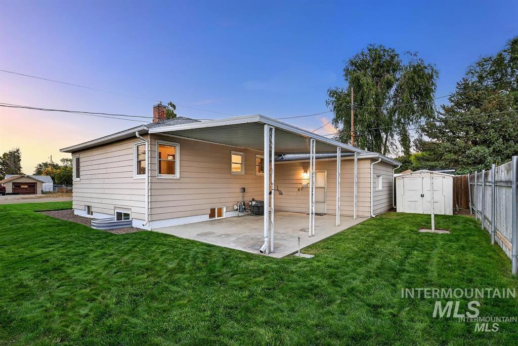 1207 E Sheridan Ave, Nampa, Idaho 83686, 4 Bedrooms, 2 Bathrooms, Rental For Rent, Price $2,800,MLS 98974461