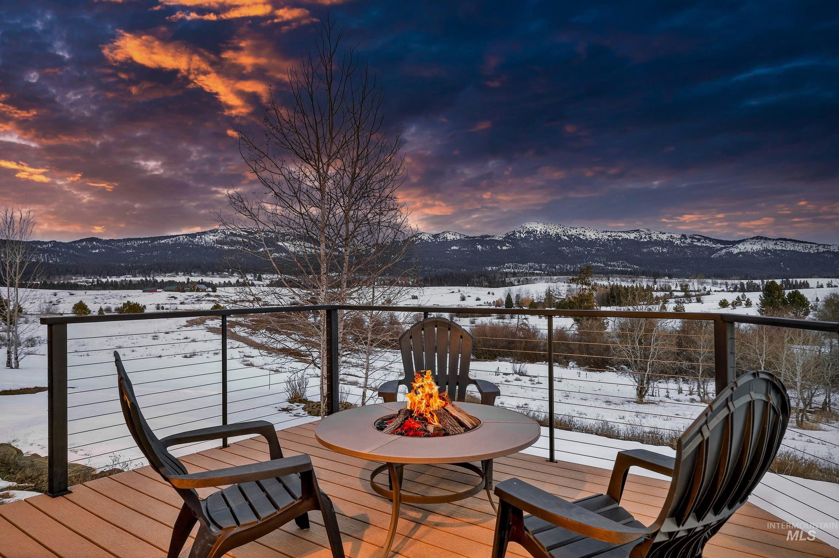 14199 Pioneer Road, McCall, Idaho 83638, 3 Bedrooms, 3 Bathrooms, Residential For Sale, Price $2,250,000,MLS 98974466