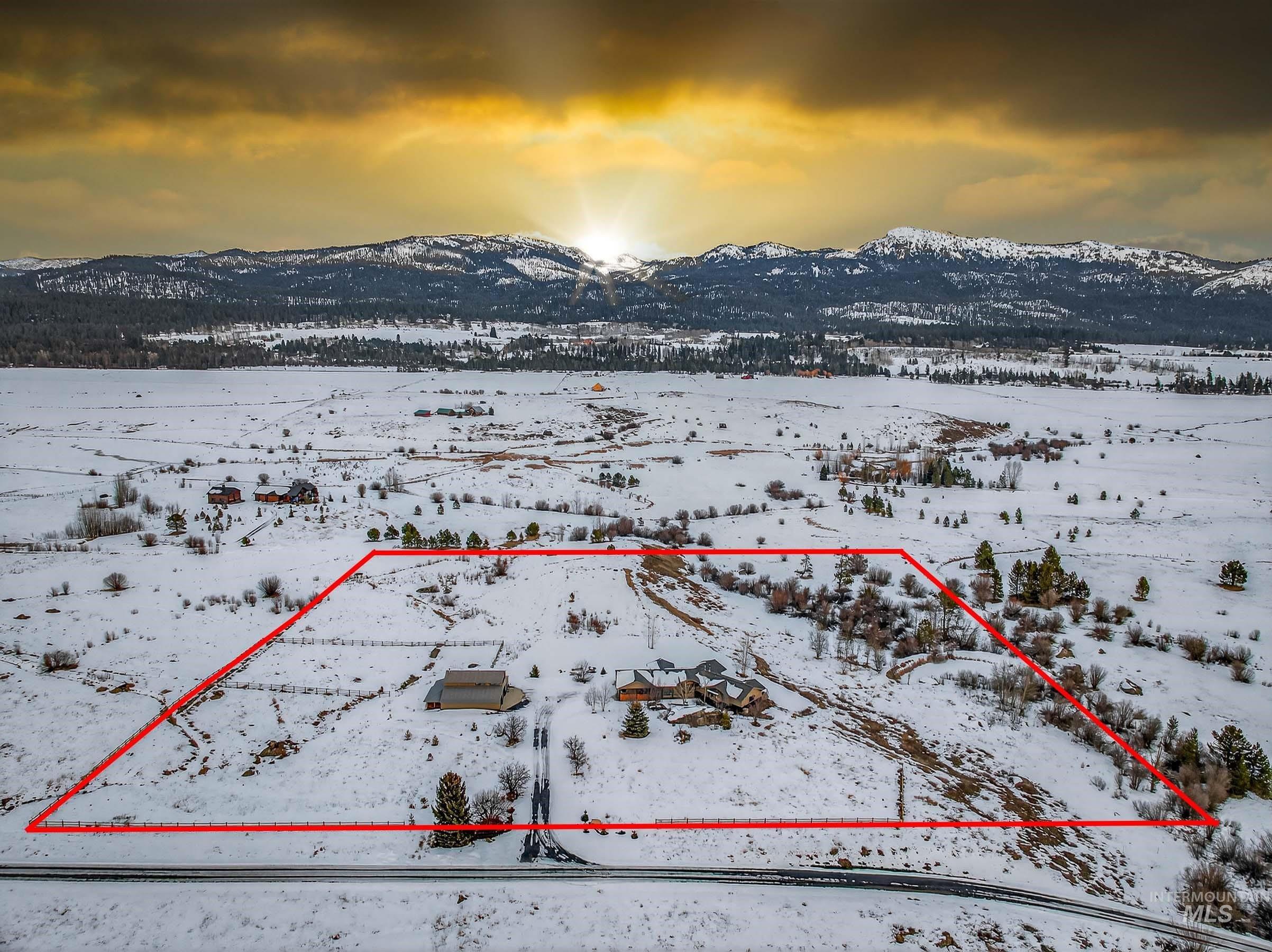 14199 Pioneer Road, McCall, Idaho 83638, 3 Bedrooms, 3 Bathrooms, Residential For Sale, Price $2,250,000,MLS 98974466