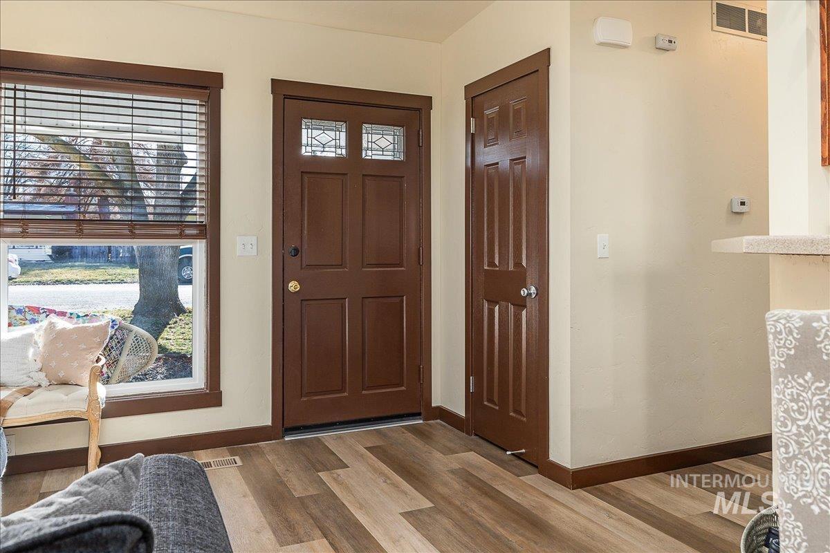 1910 W Lemhi St, Boise, Idaho 83705, 3 Bedrooms, 1 Bathroom, Residential For Sale, Price $389,000,MLS 98974467